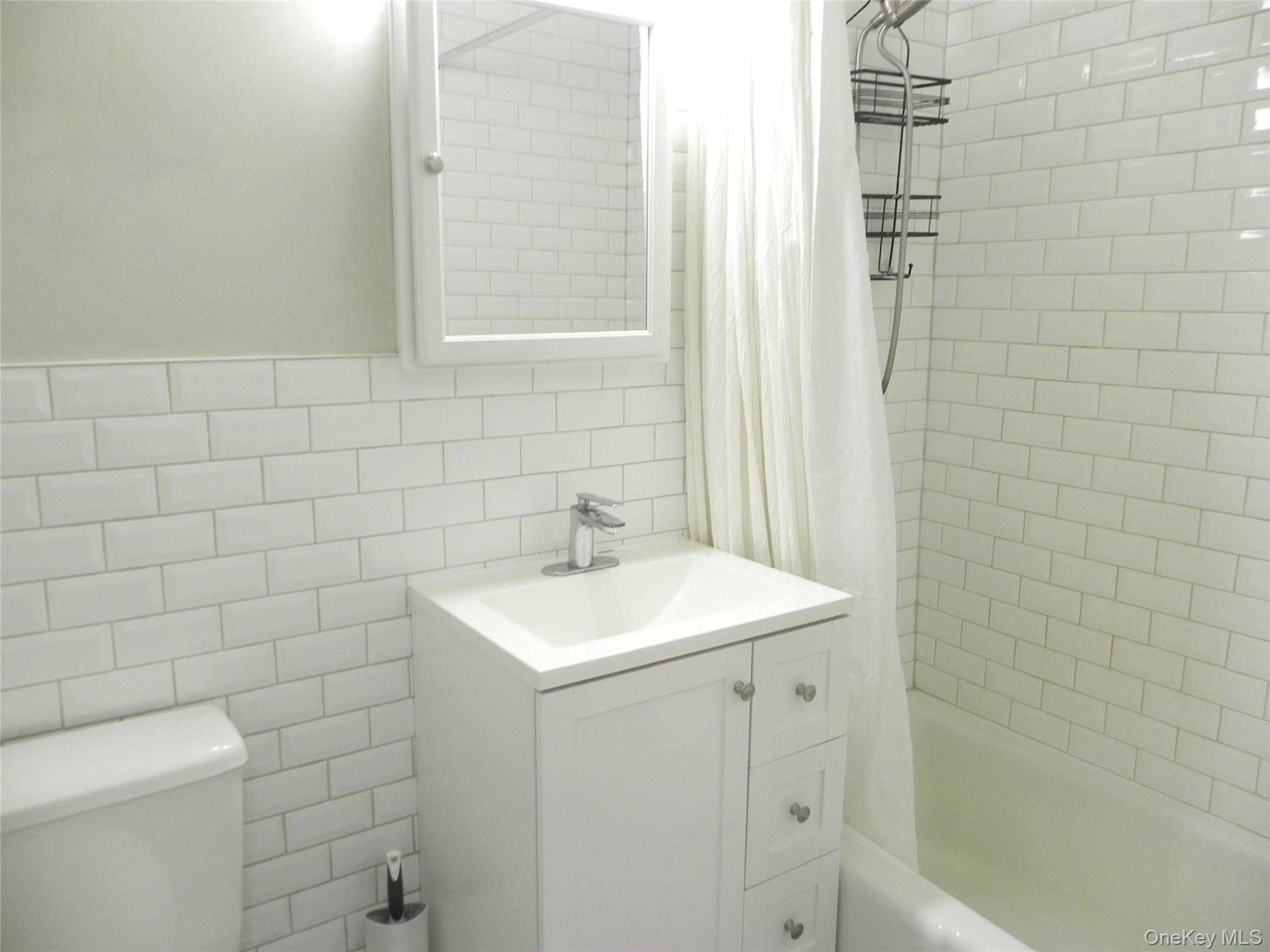 1 Consulate Drive # 110, Tuckahoe, NY 10707