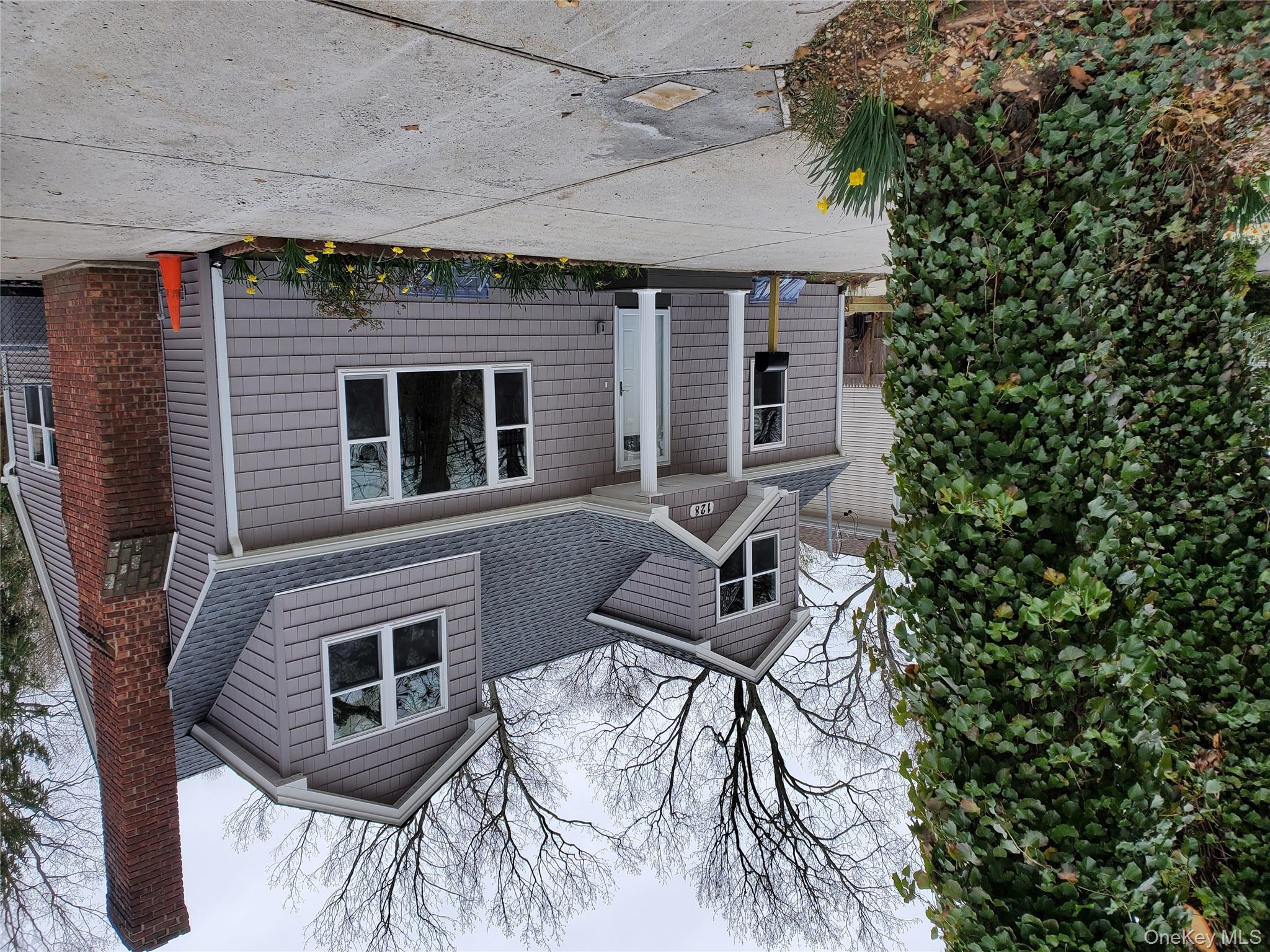 128 Bayville Avenue, Bayville, NY 11709