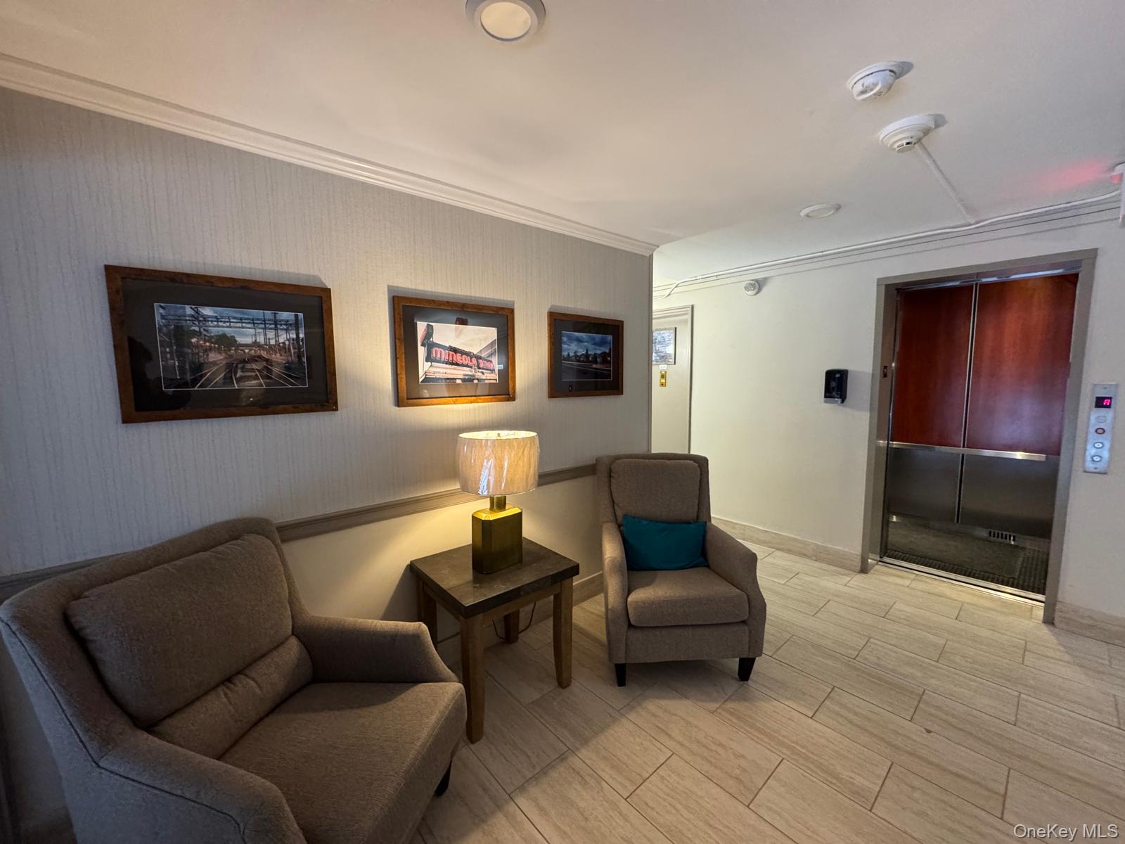 120 Horton Highway # A9, Mineola, NY 11501