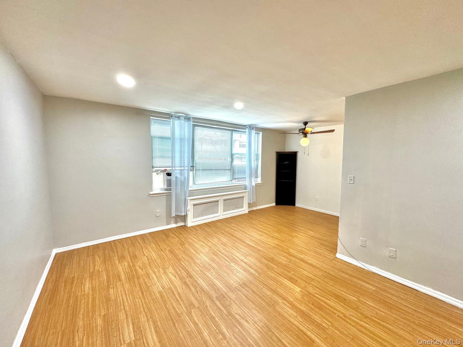 120 Horton Highway # A9, Mineola, NY 11501