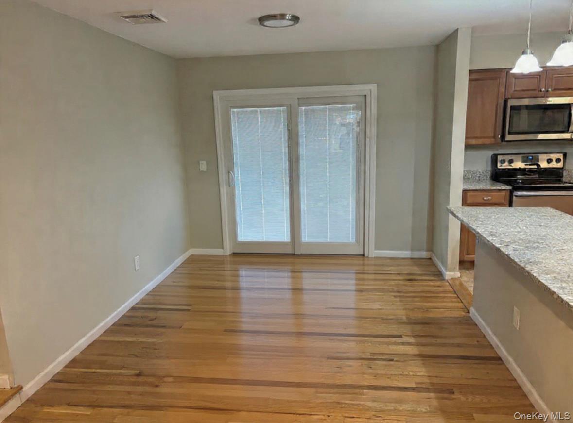 141-143 Oakdale Bohemia Road, Oakdale, NY 11769