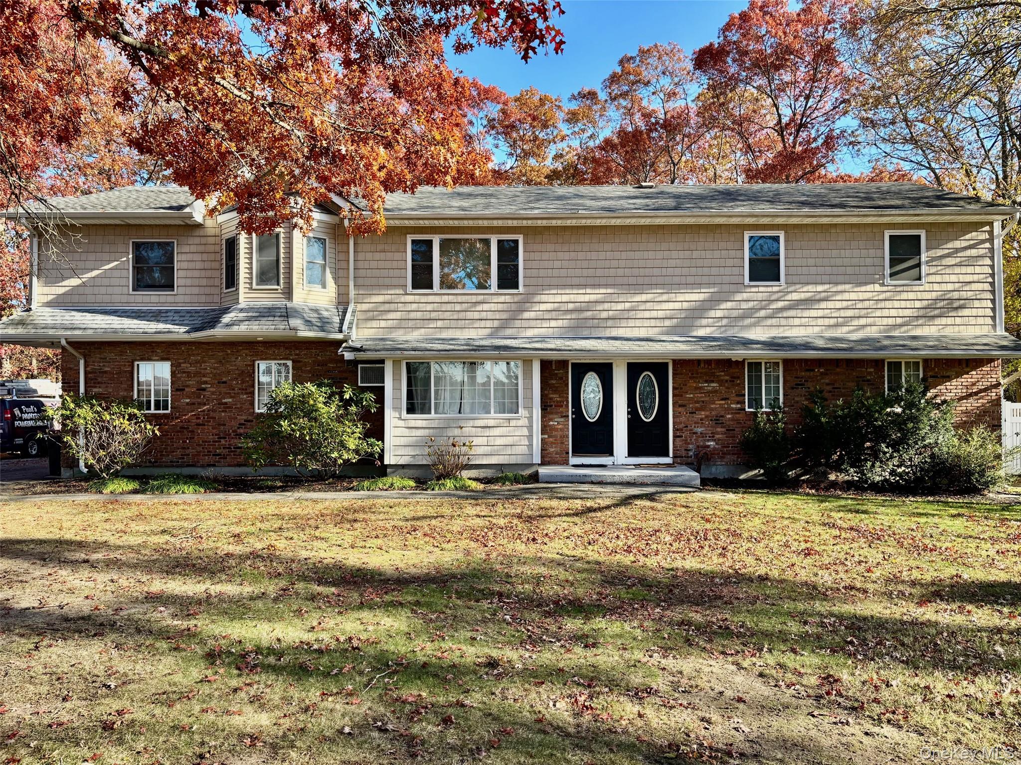 141-143 Oakdale Bohemia Road, Oakdale, NY 11769