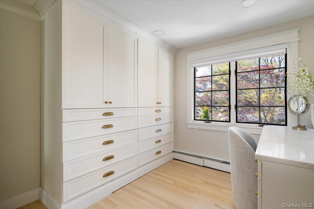 25 Morris Street, Port Jefferson Station, NY 11776