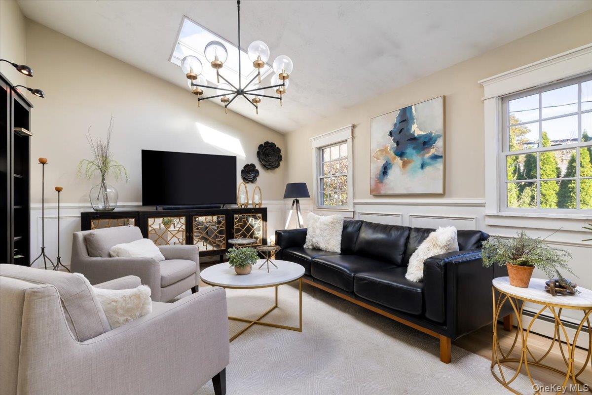 25 Morris Street, Port Jefferson Station, NY 11776