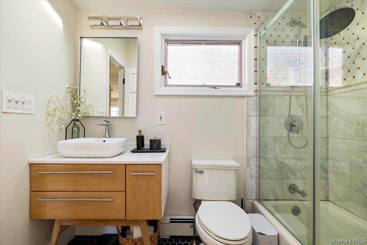 25 Morris Street, Port Jefferson Station, NY 11776