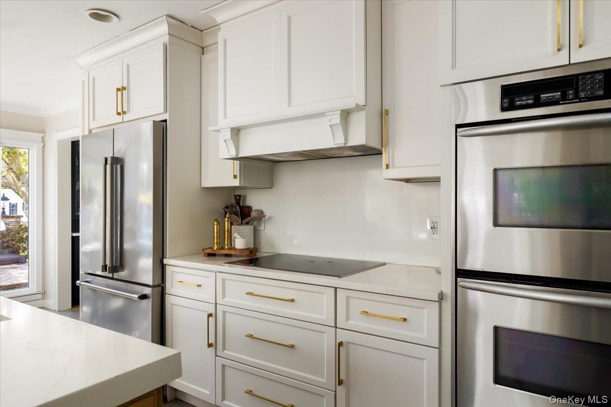 25 Morris Street, Port Jefferson Station, NY 11776