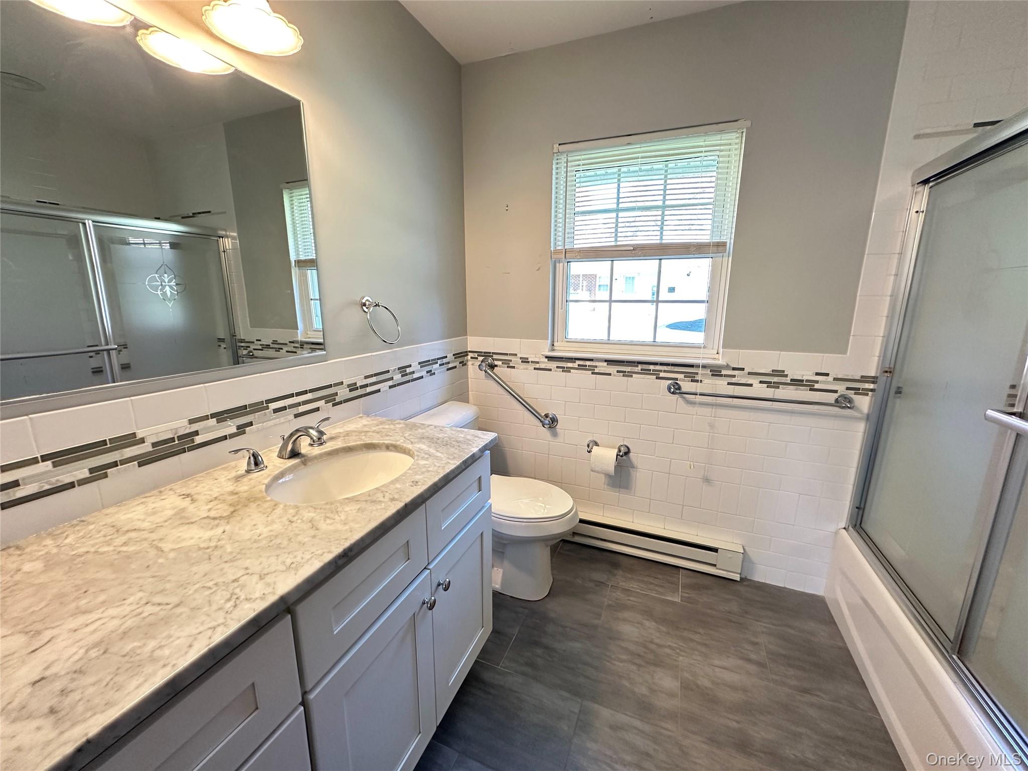 215 Woodbridge Drive # A, Ridge, NY 11961