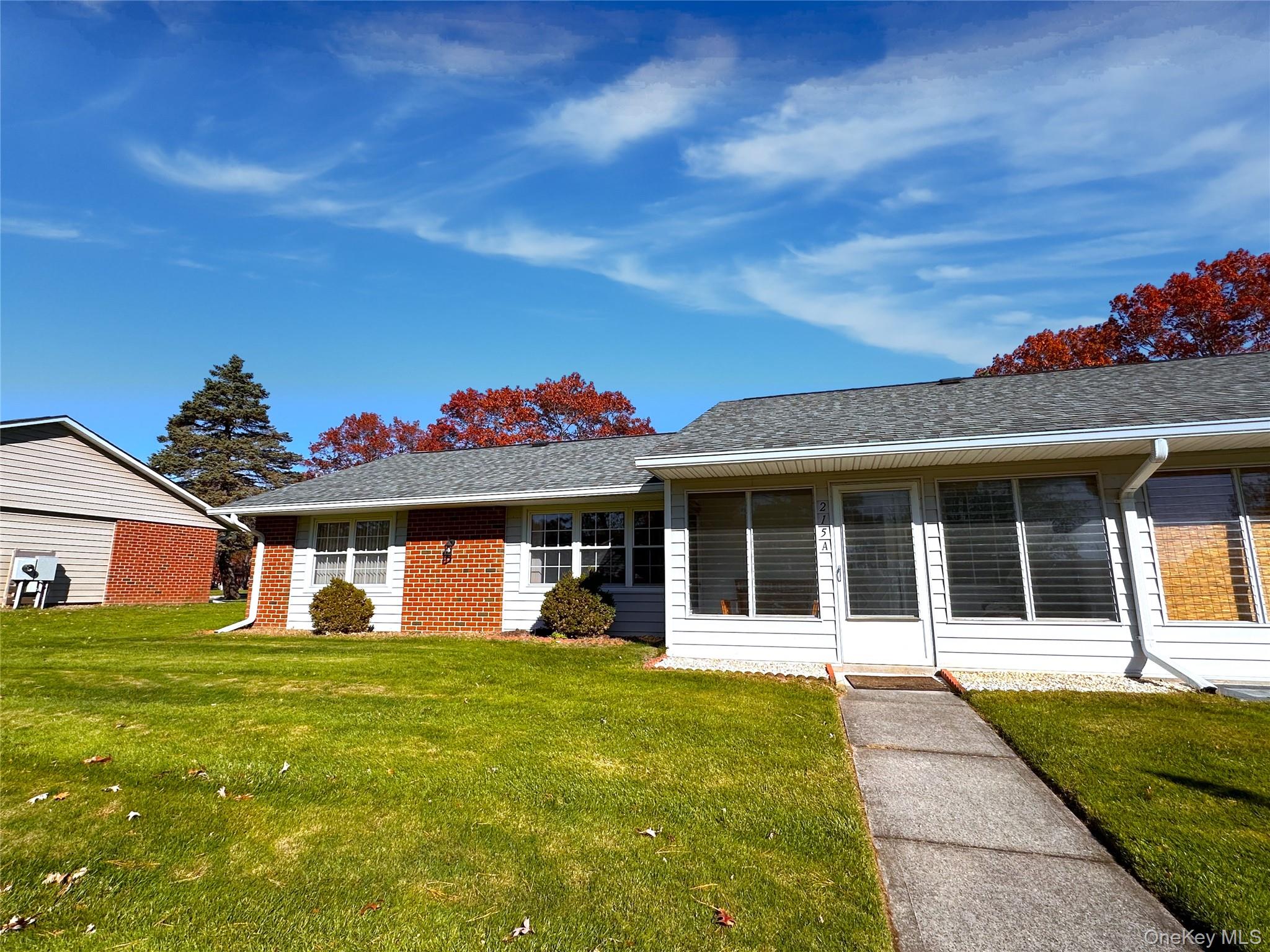 215 Woodbridge Drive # A, Ridge, NY 11961
