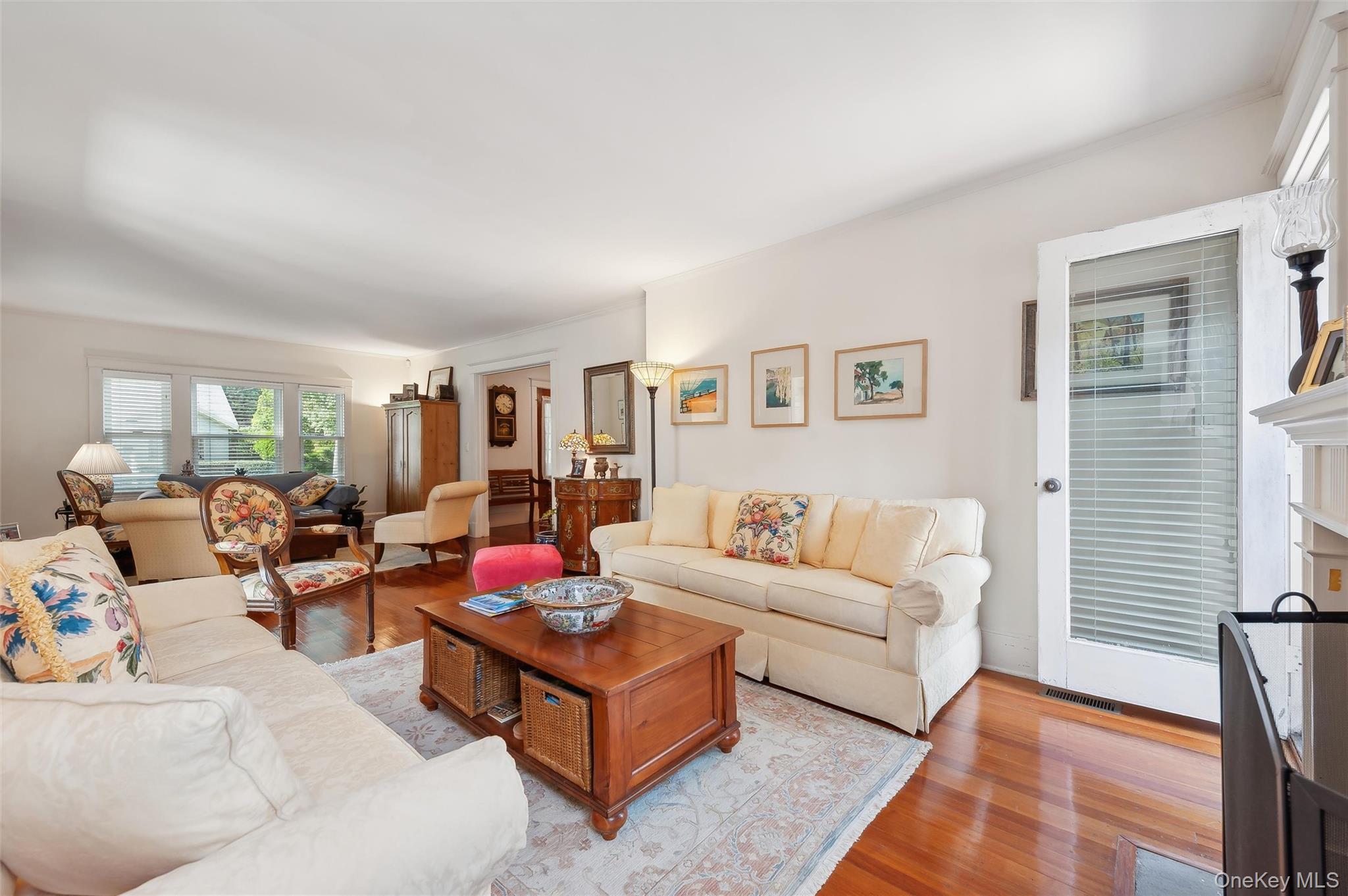 24 Jennings Avenue, Southampton, NY 11968