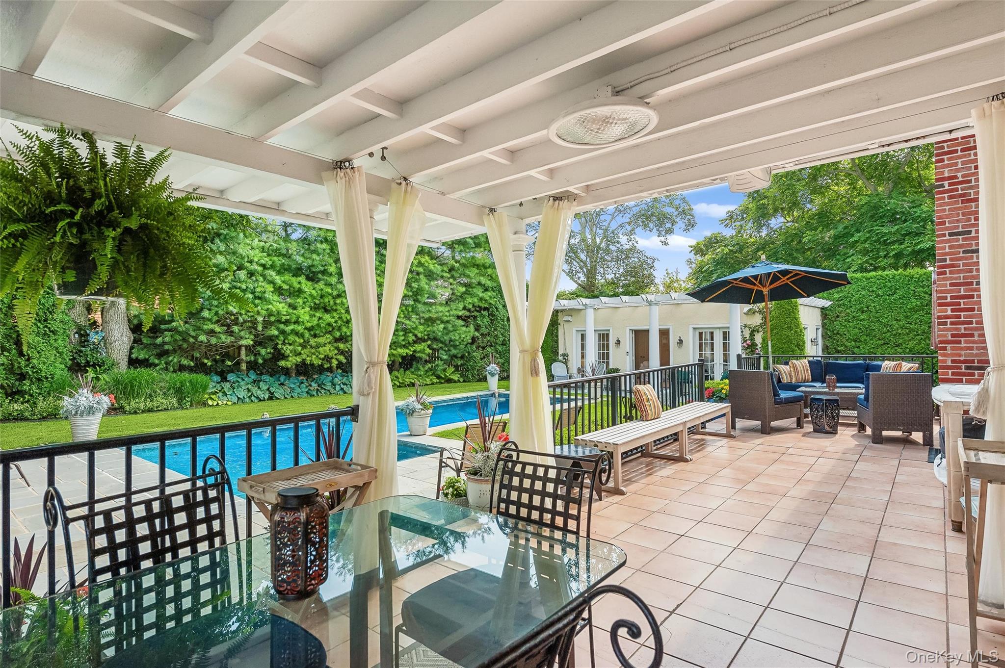 24 Jennings Avenue, Southampton, NY 11968