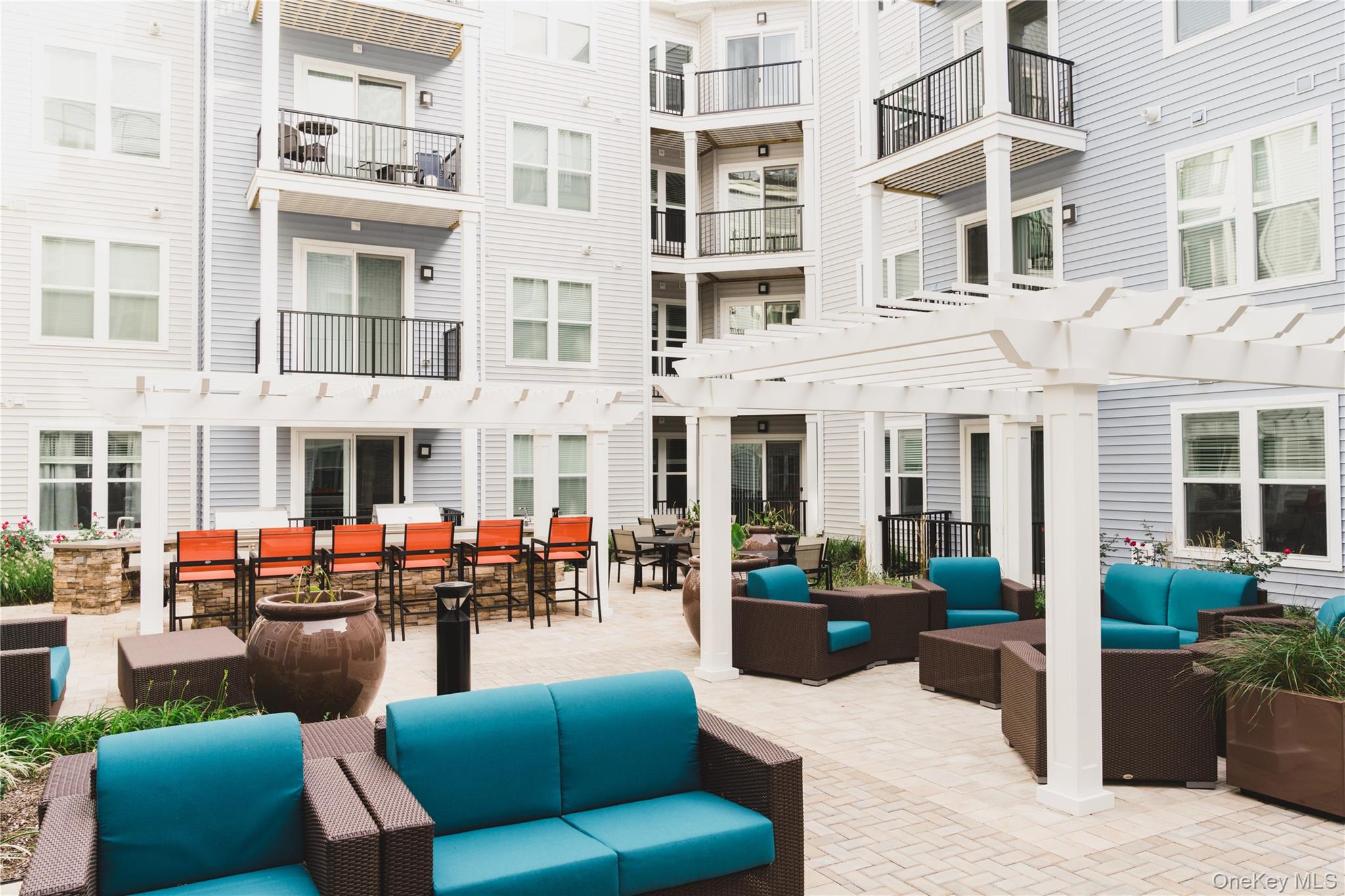 116 Searing Avenue # N207, Mineola, NY 11501