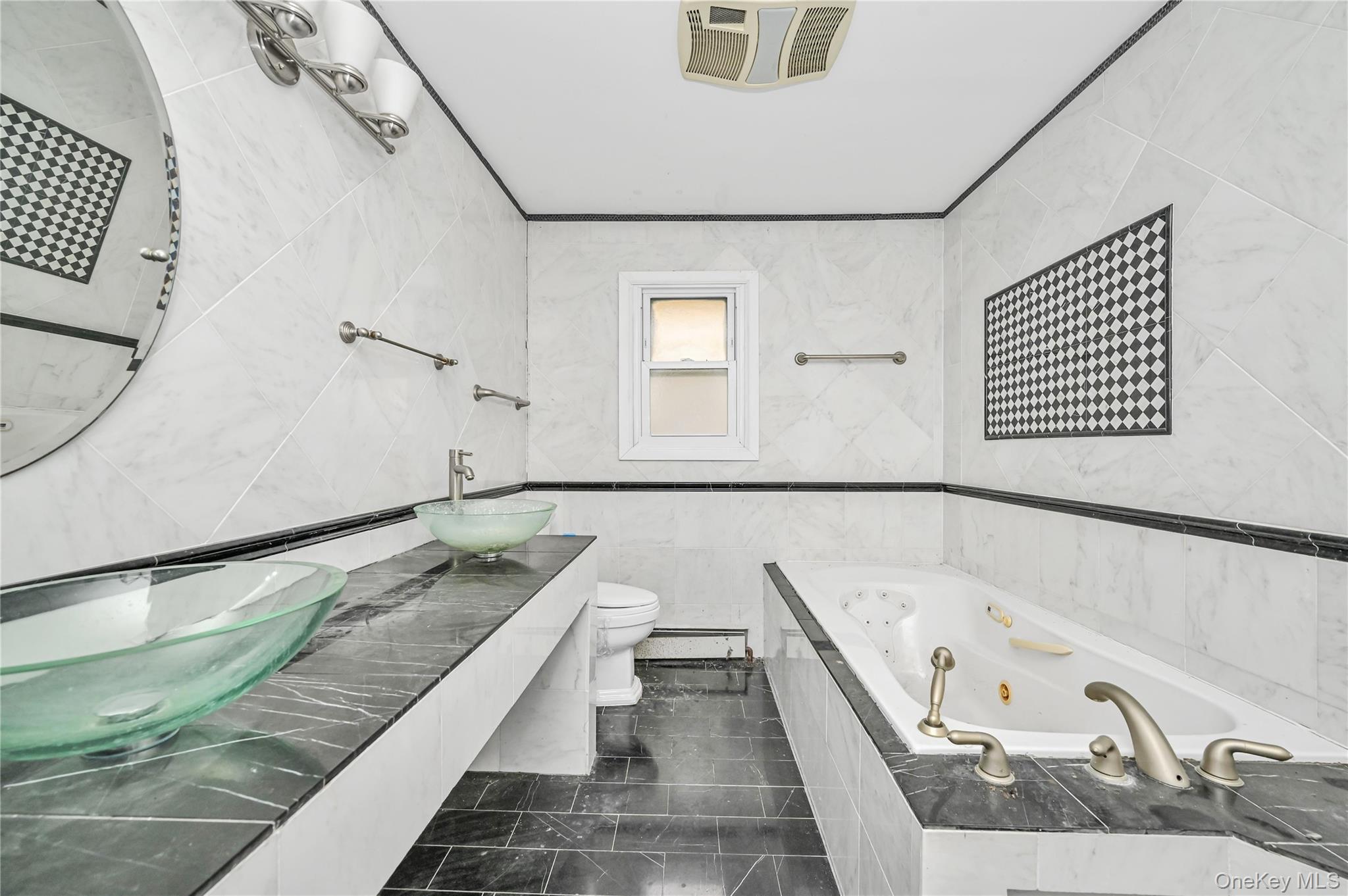 218 Avery Place, Cedarhurst, NY 11516