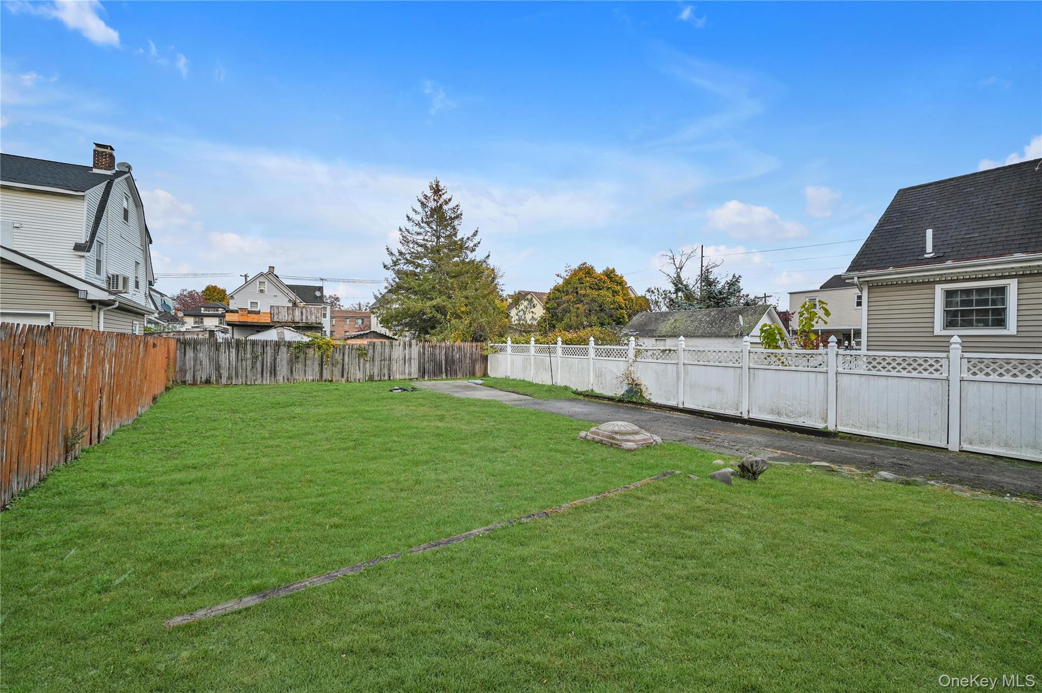 218 Avery Place, Cedarhurst, NY 11516