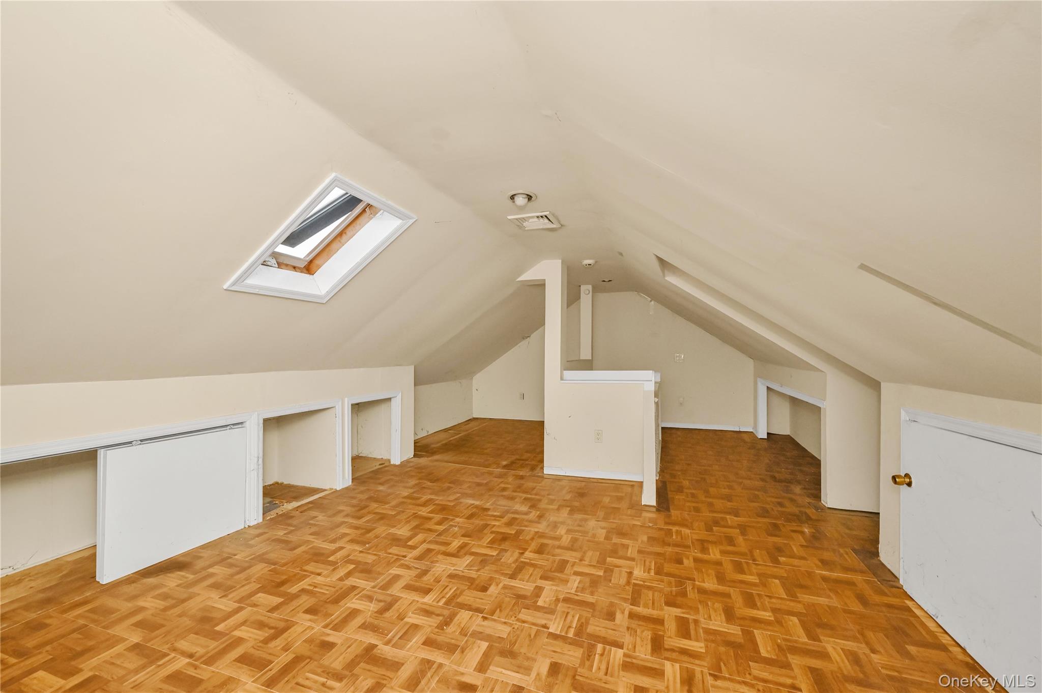 218 Avery Place, Cedarhurst, NY 11516