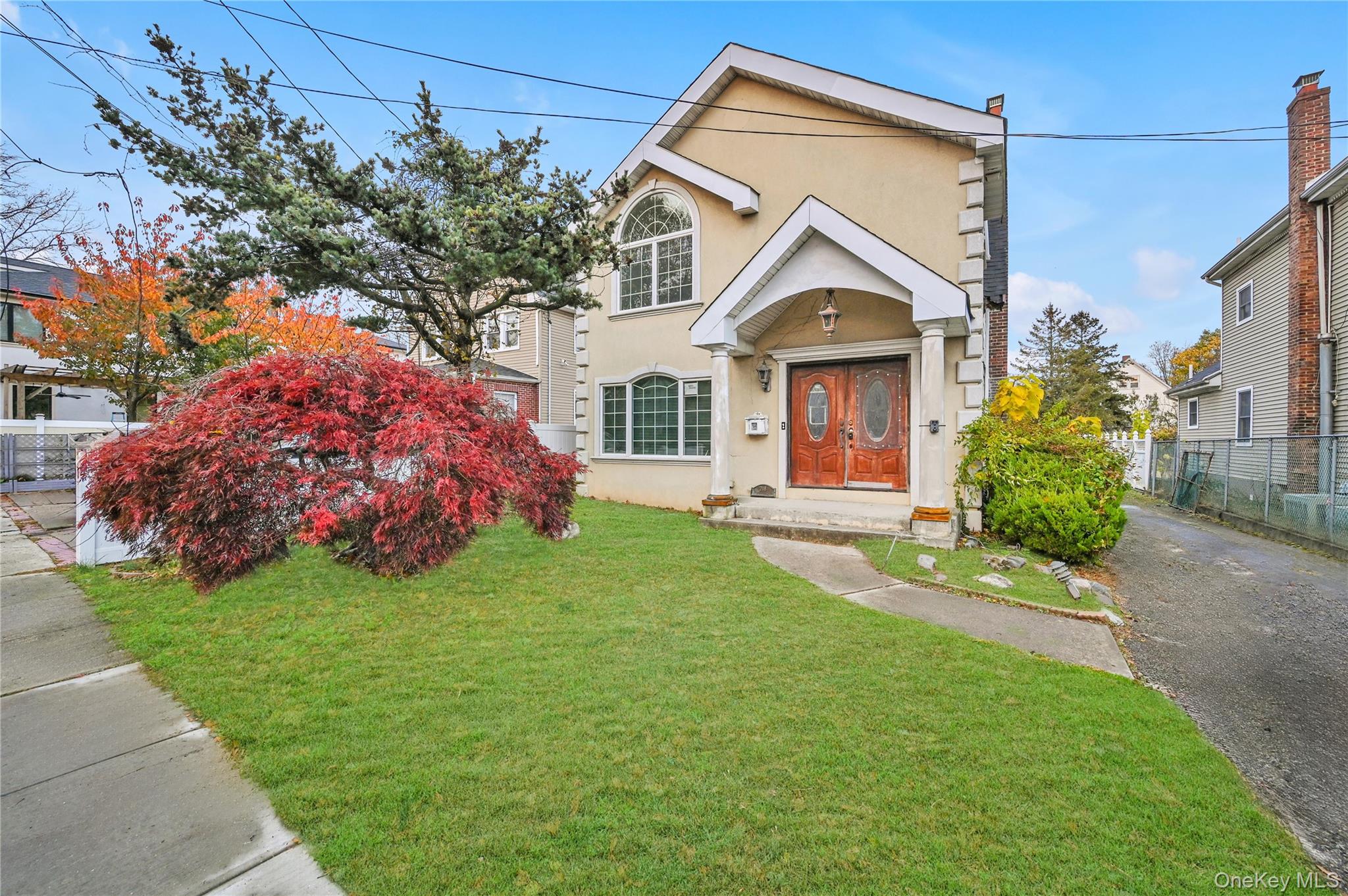 218 Avery Place, Cedarhurst, NY 11516