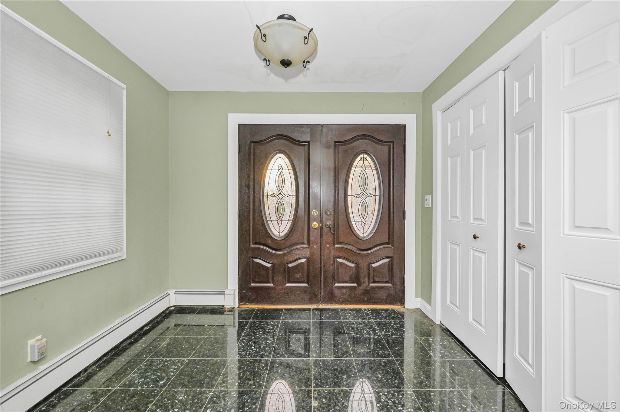 218 Avery Place, Cedarhurst, NY 11516