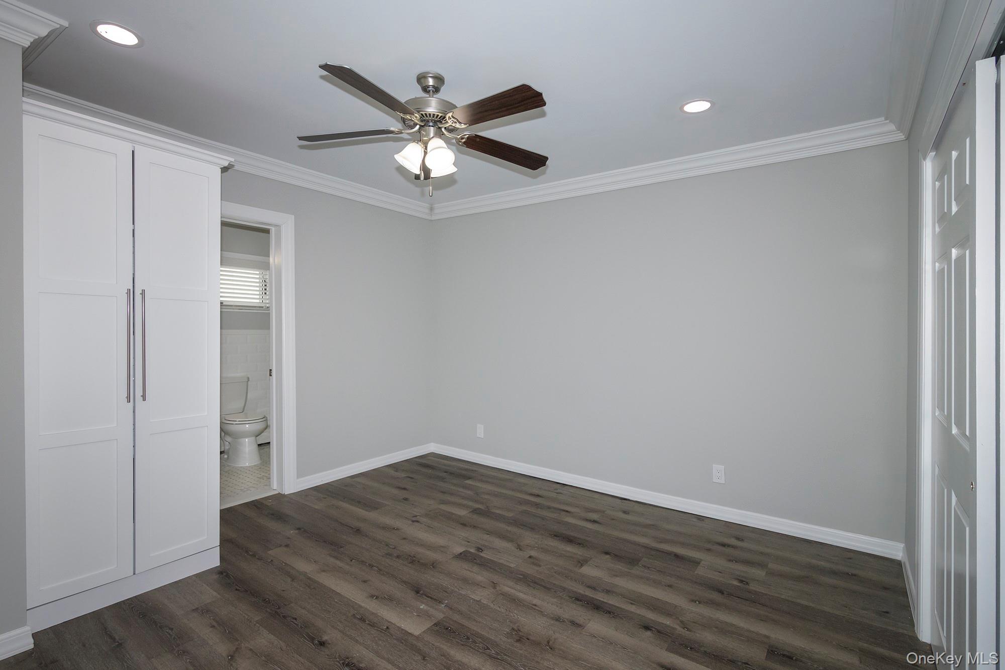 100 North Country Road # 4, Miller Place, NY 11764