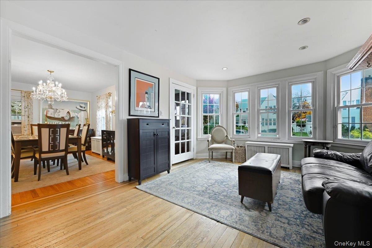 143 Bromleigh Road, Stewart Manor, NY 11530