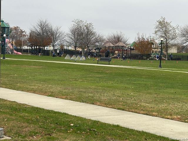 10 Kirgan Court, East Rockaway, NY 11518