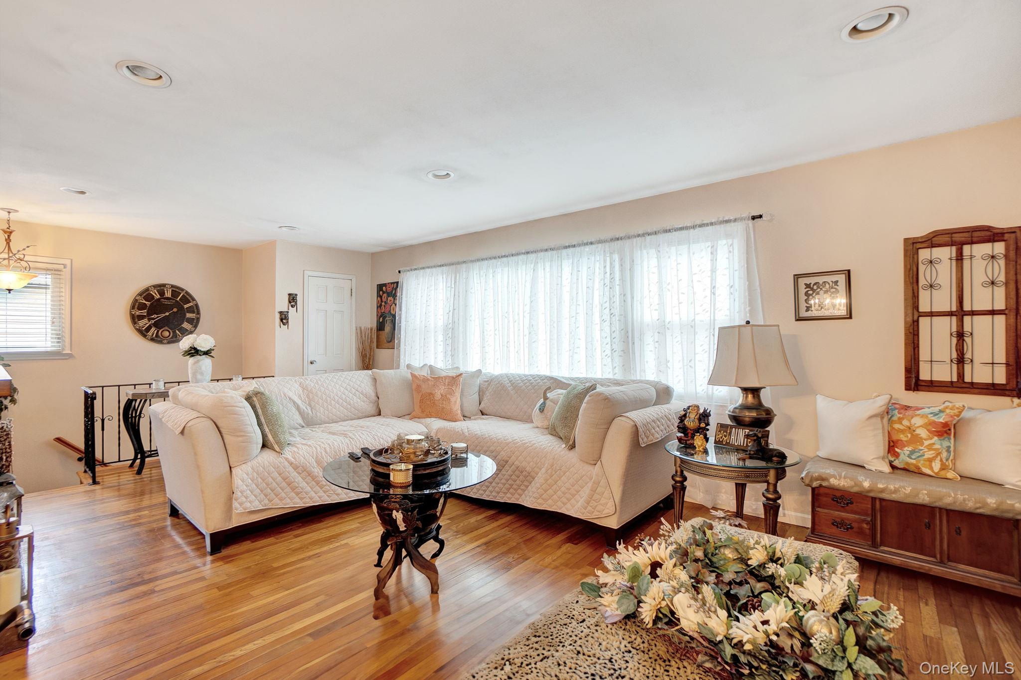 35 Gibson Boulevard, Valley Stream, NY 11581