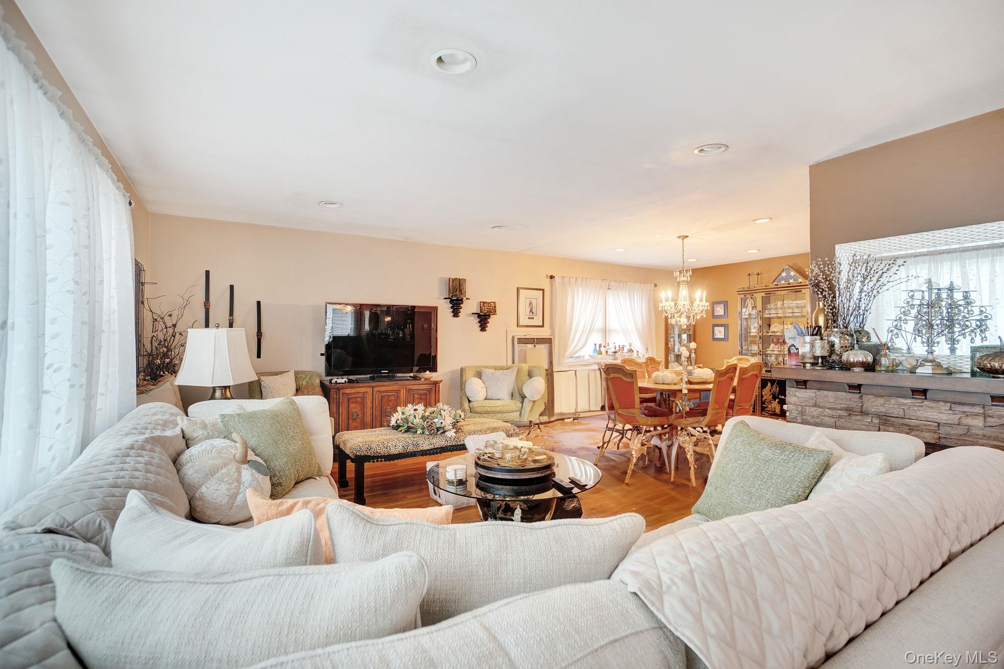 35 Gibson Boulevard, Valley Stream, NY 11581