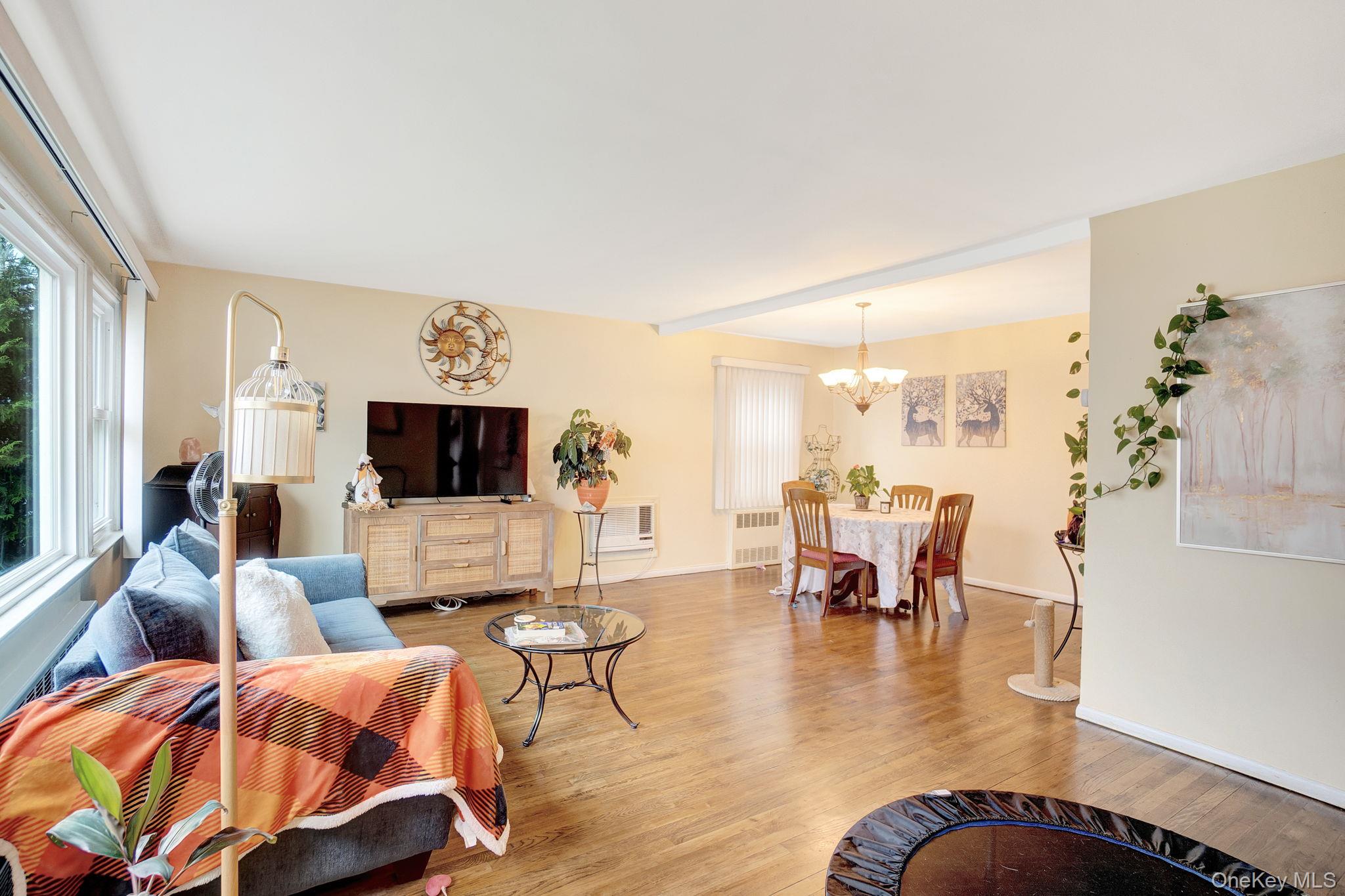 35 Gibson Boulevard, Valley Stream, NY 11581