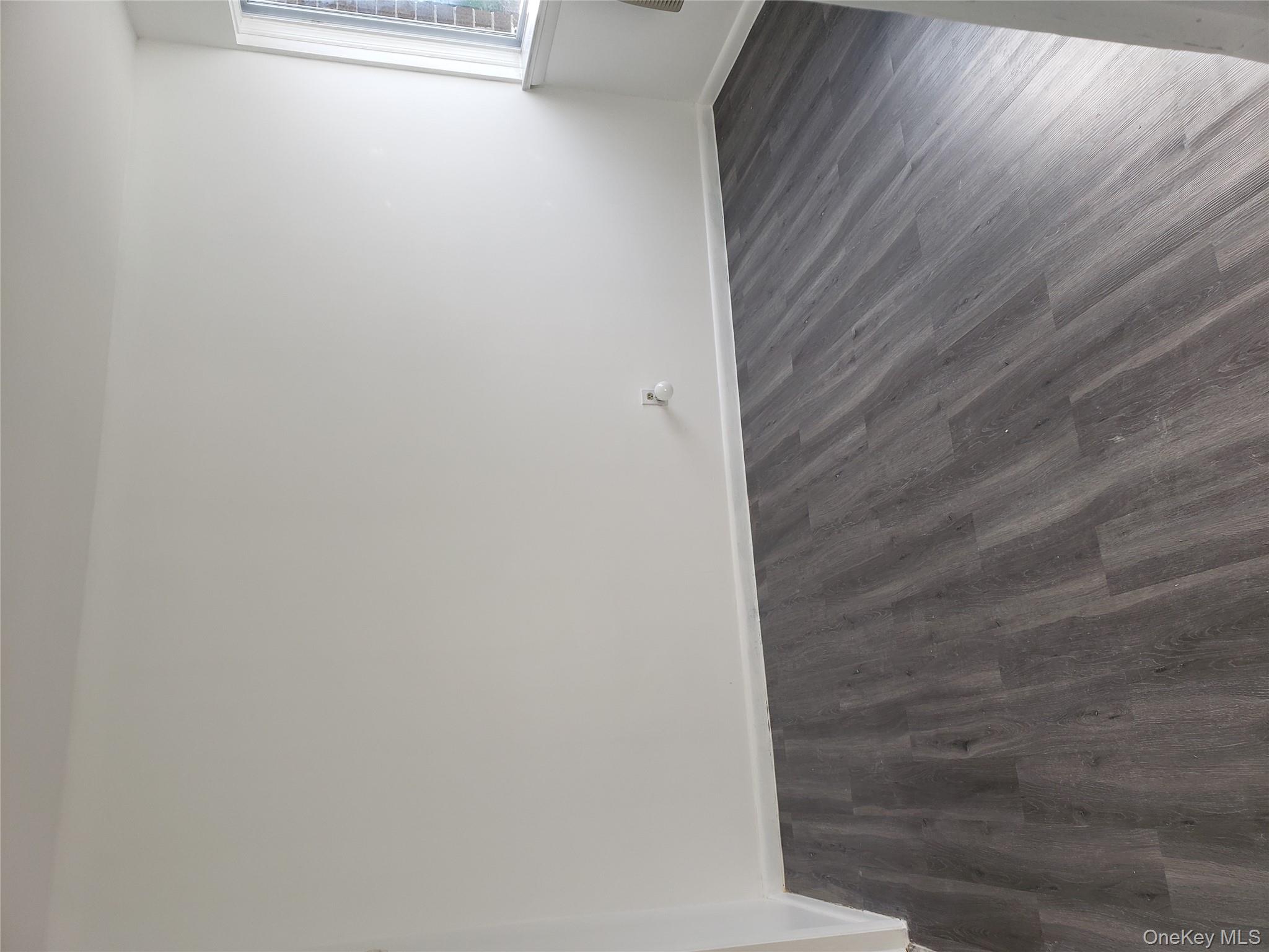 345 Benham Ave, Bridgeport, CT 06604