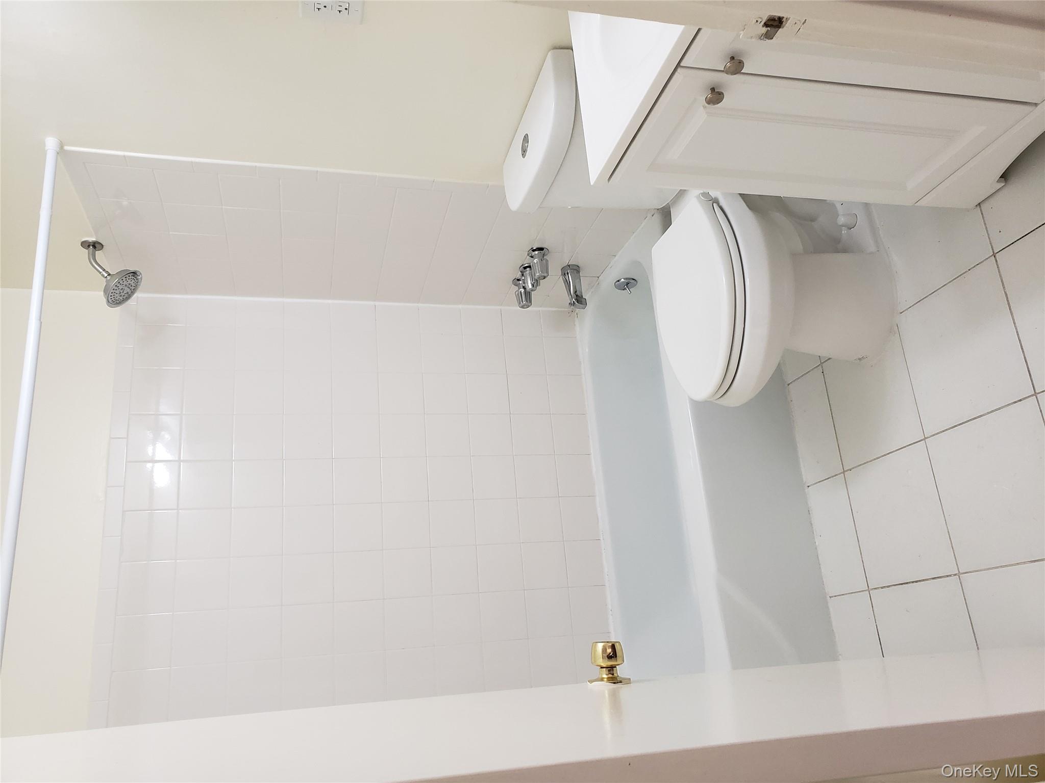 345 Benham Ave, Bridgeport, CT 06604