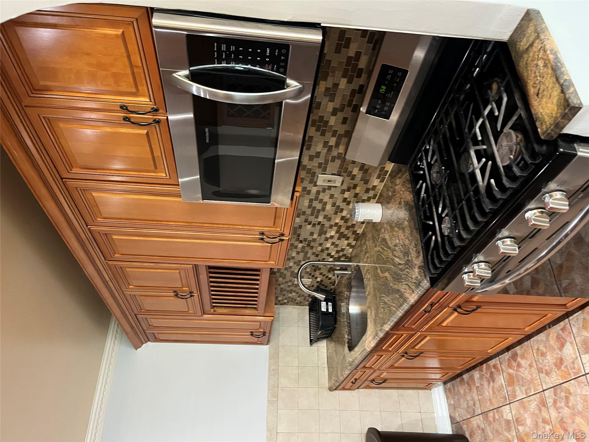 2546 Wilson Avenue, Bronx, NY 10469