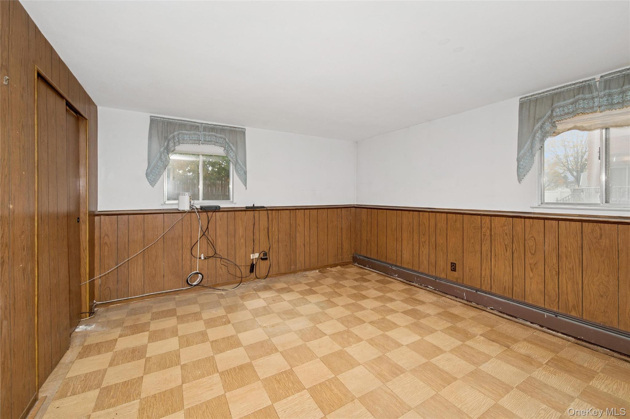 33 Grove Street, Hicksville, NY 11801