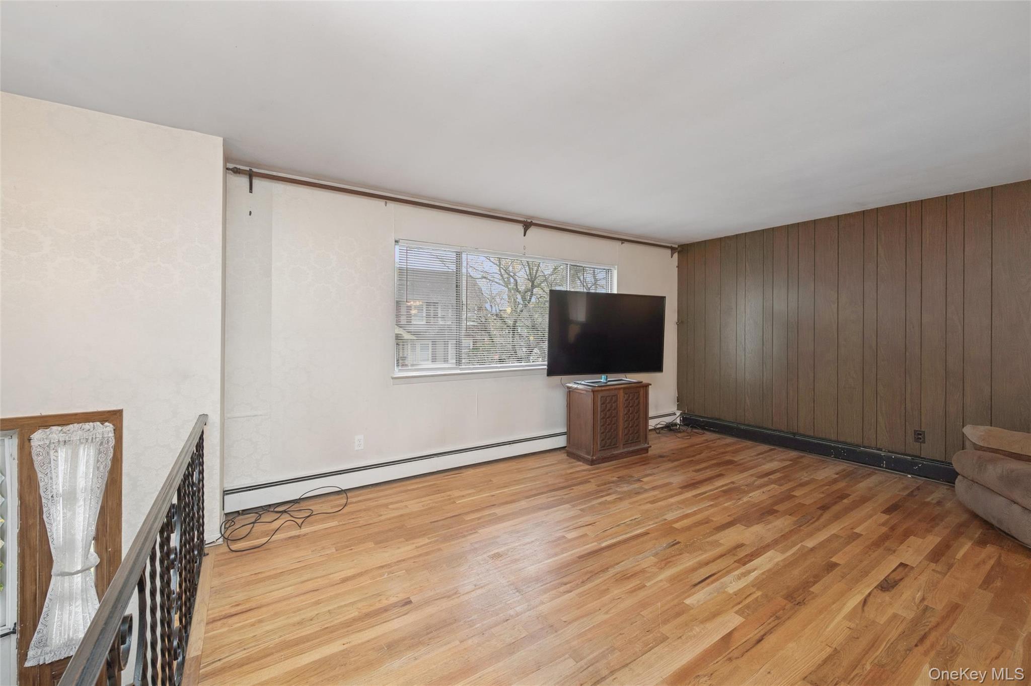 33 Grove Street, Hicksville, NY 11801