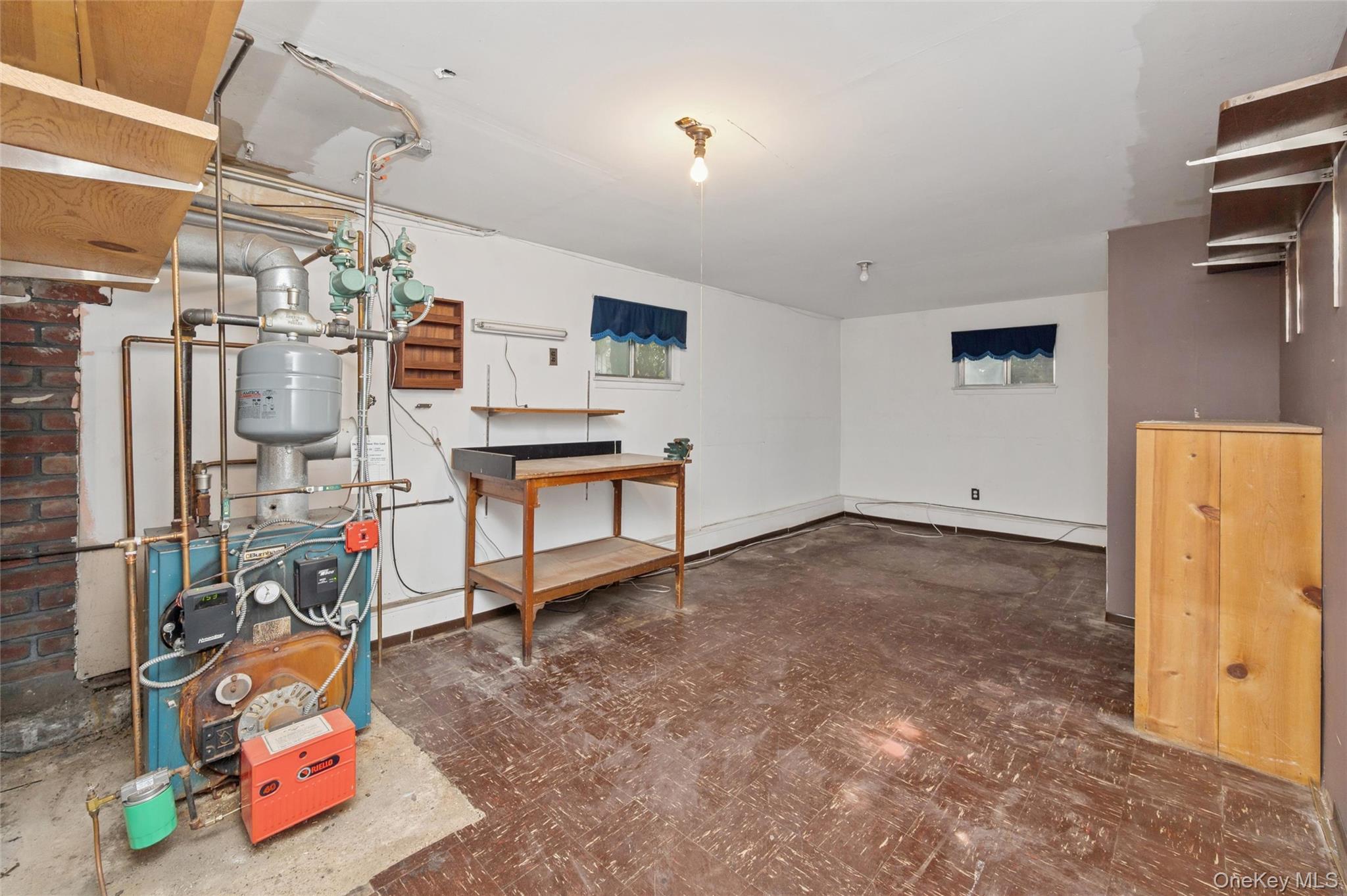 33 Grove Street, Hicksville, NY 11801