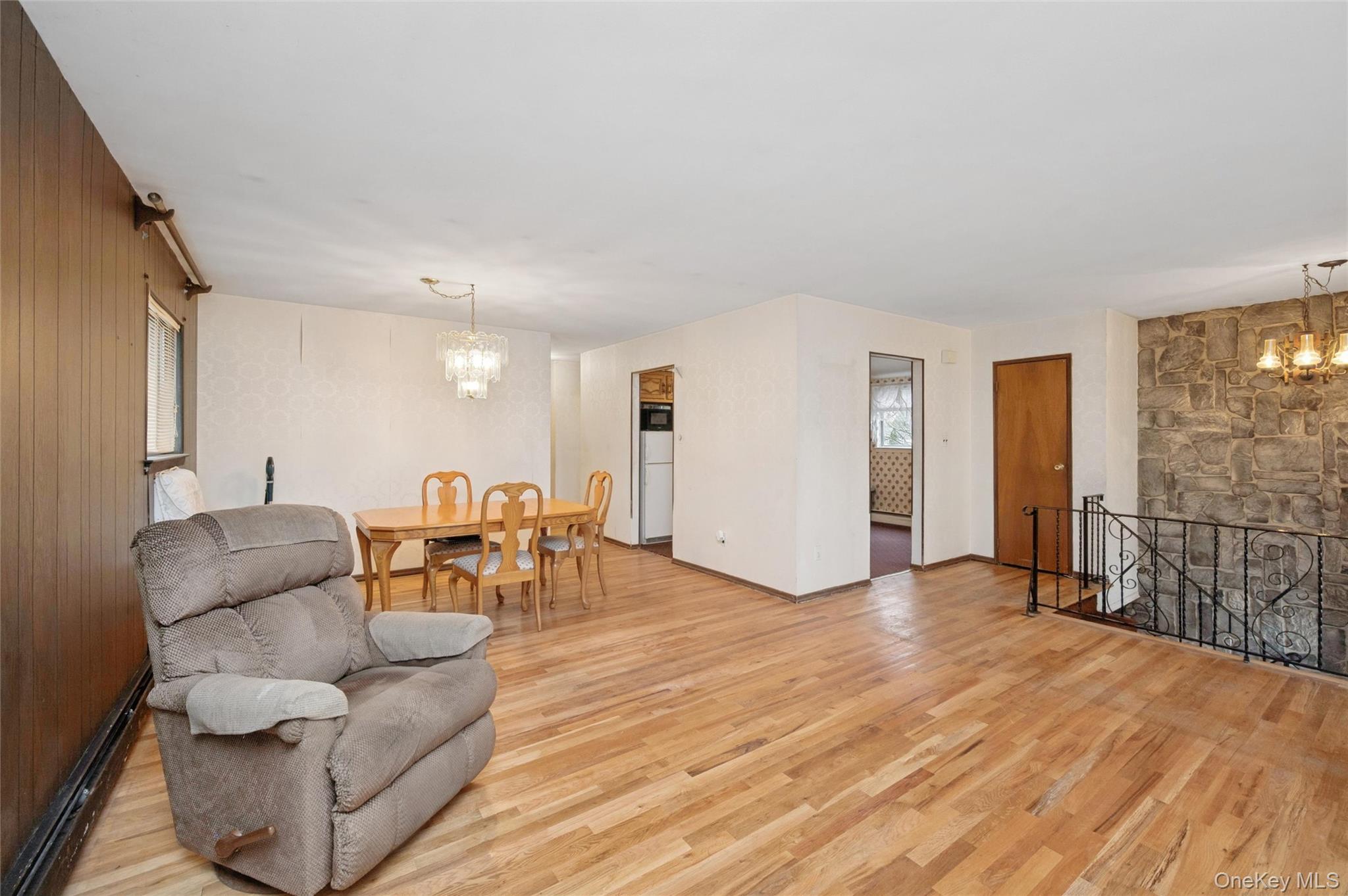 33 Grove Street, Hicksville, NY 11801