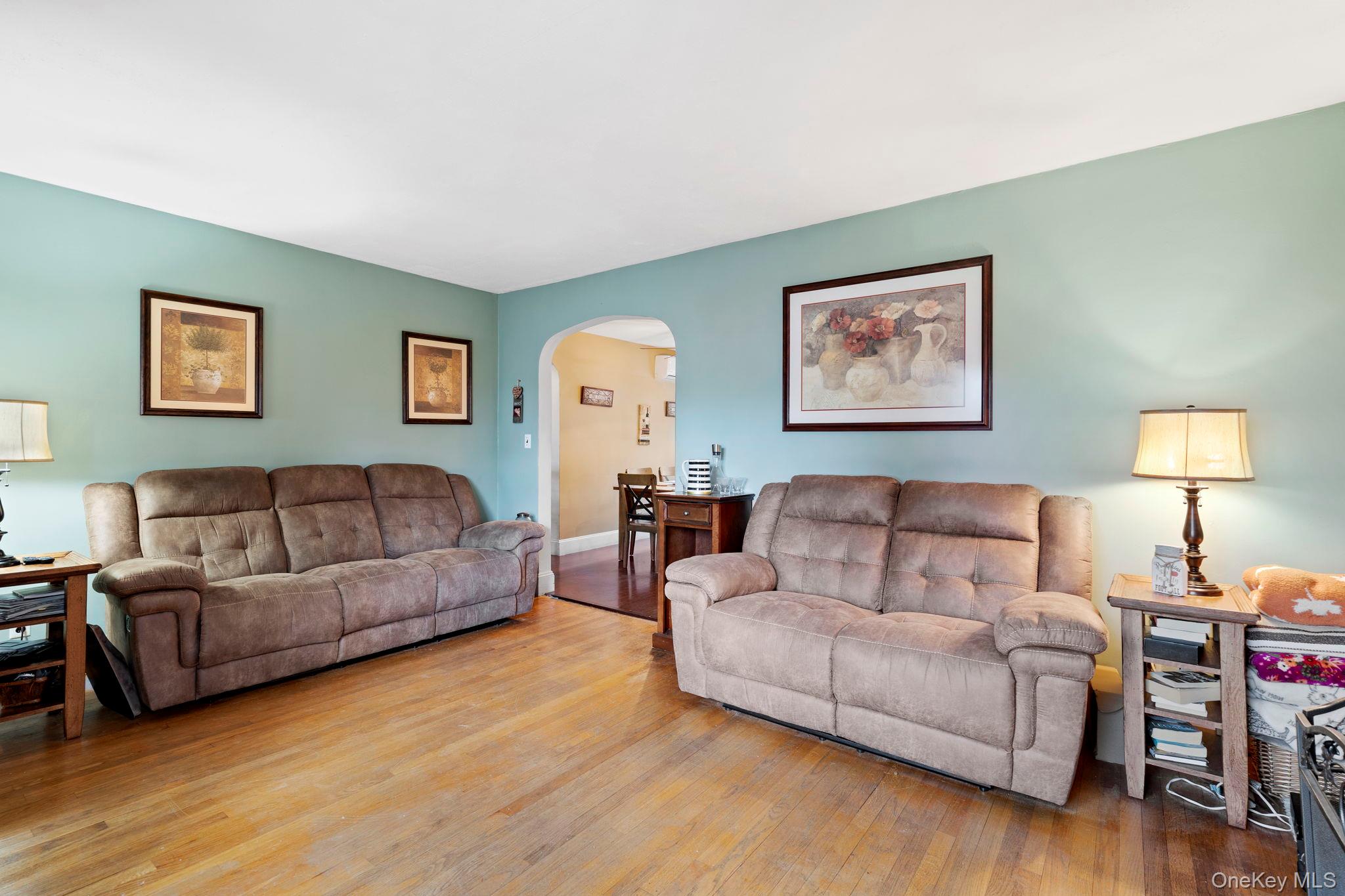 17 Brookside Avenue, Newburgh, NY 12550