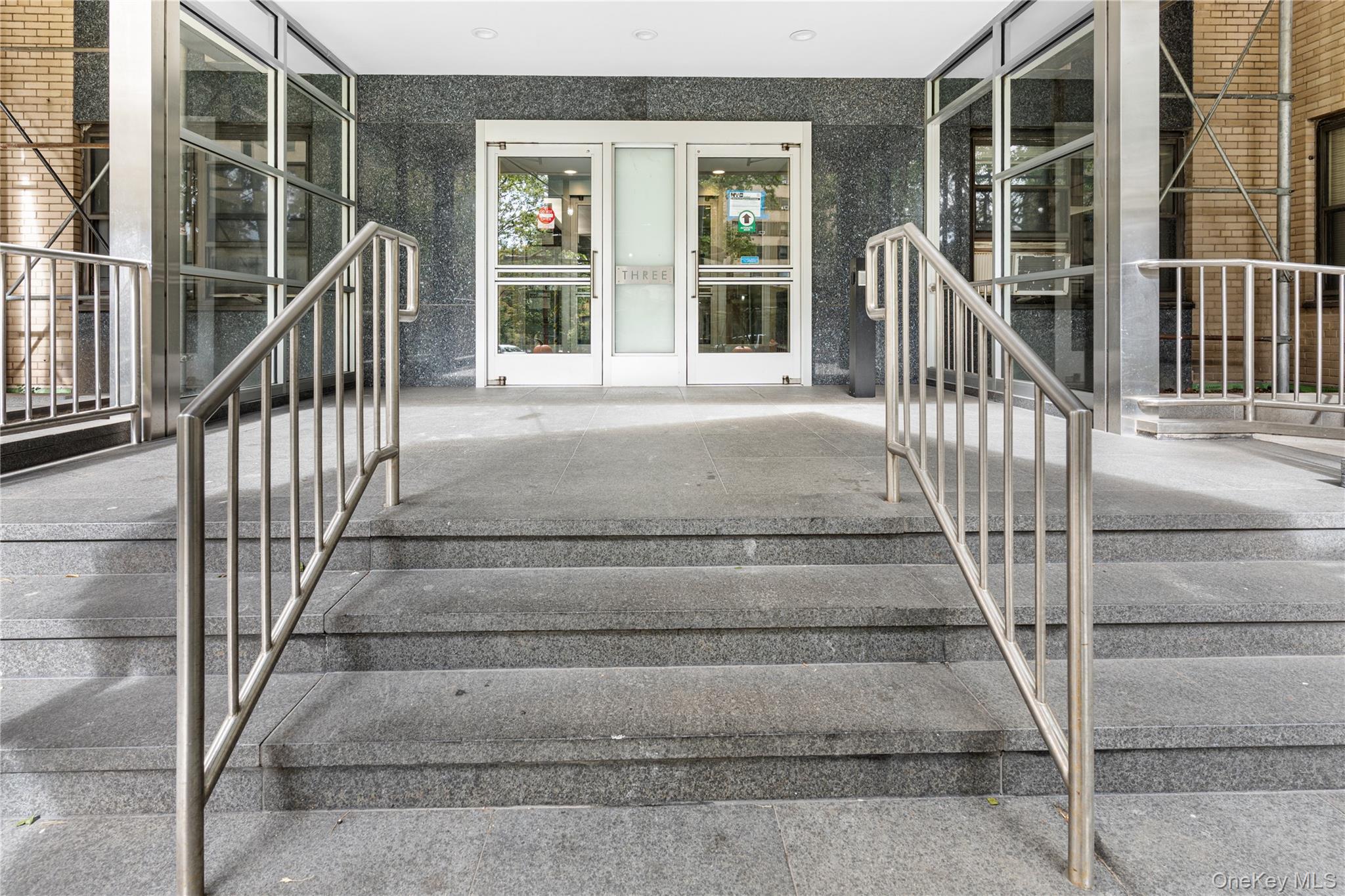 3 Fordham Hill Oval # 1G, Bronx, NY 10468