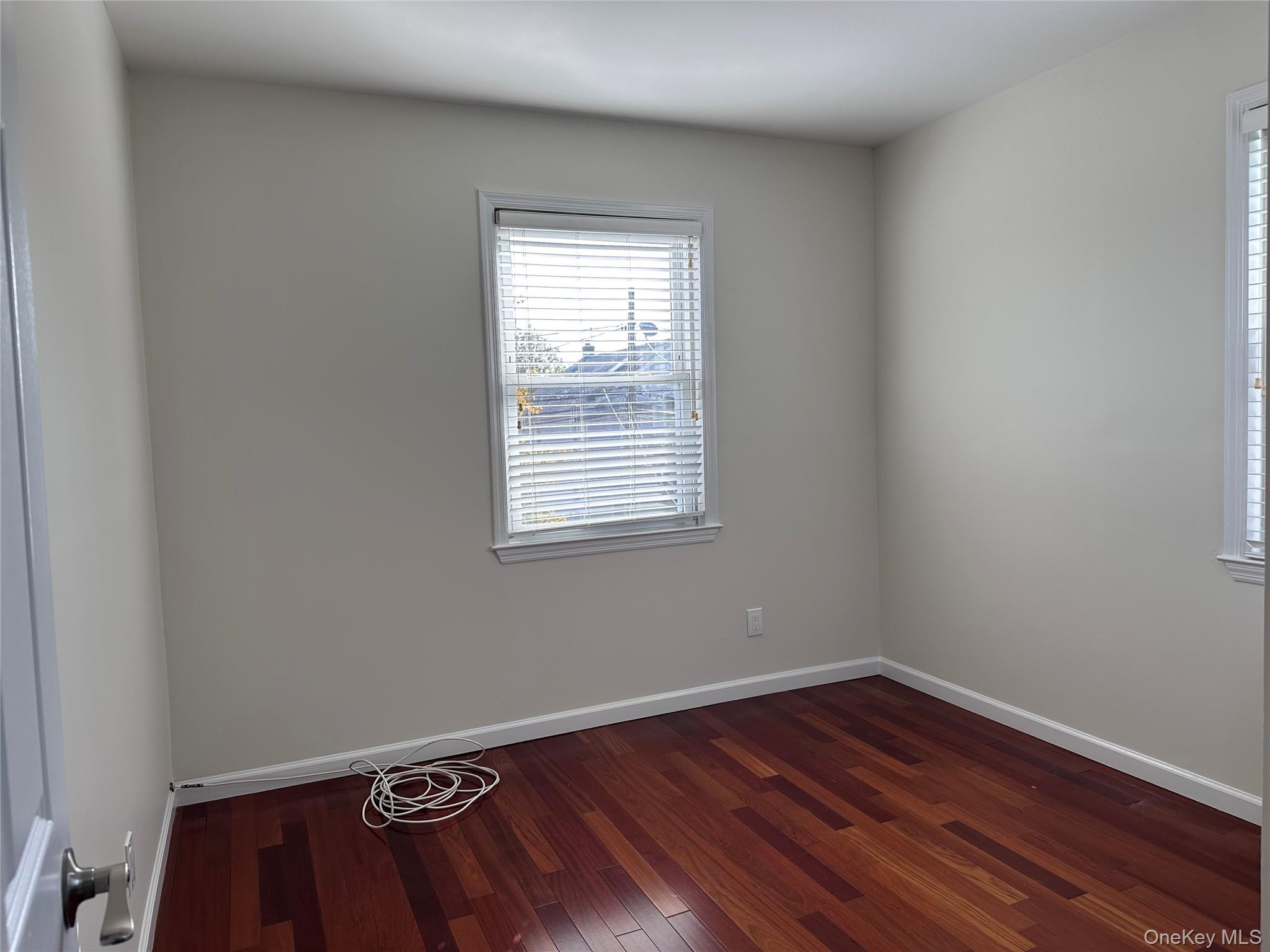 154 Grant Avenue, Mineola, NY 11501