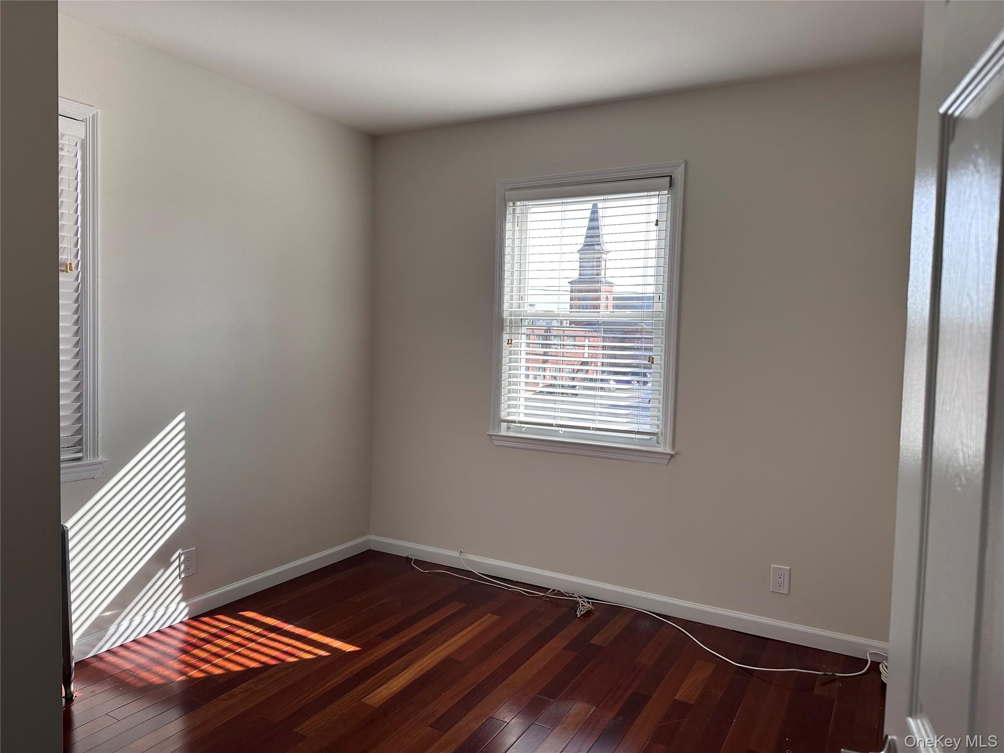 154 Grant Avenue, Mineola, NY 11501