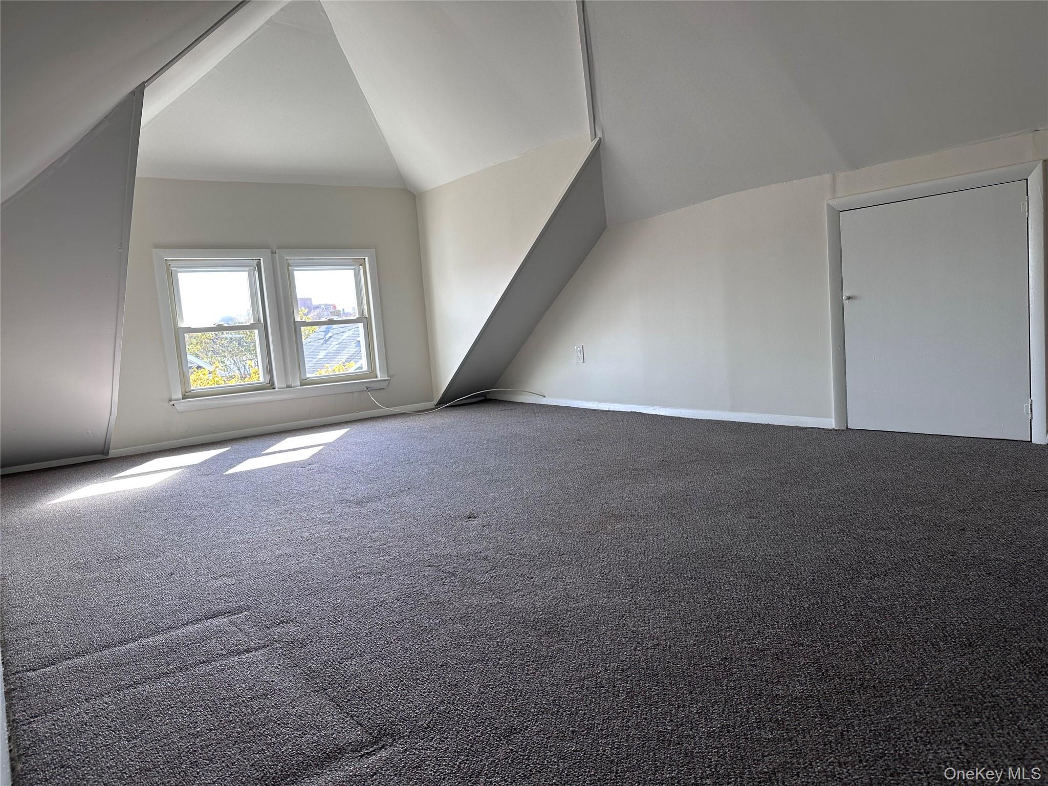 154 Grant Avenue, Mineola, NY 11501