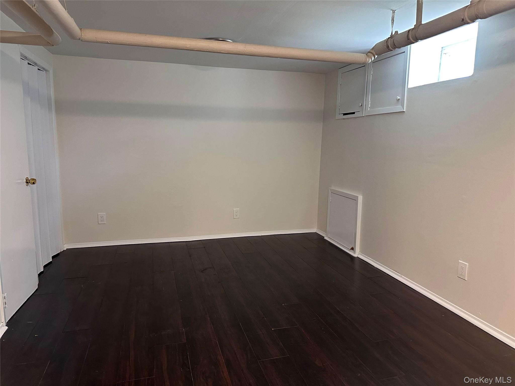 154 Grant Avenue, Mineola, NY 11501