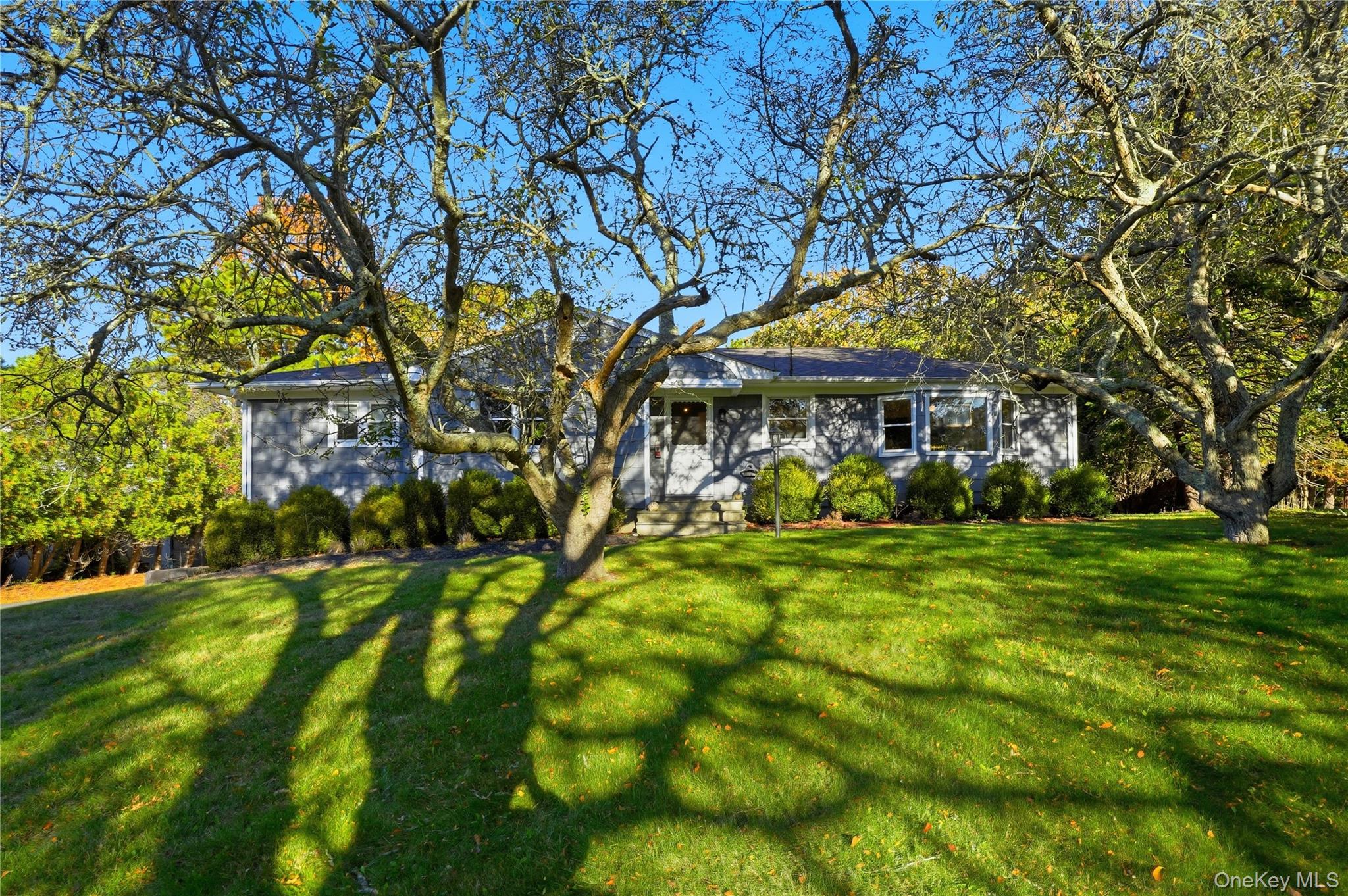 15 Club Drive, Southampton, NY 11968