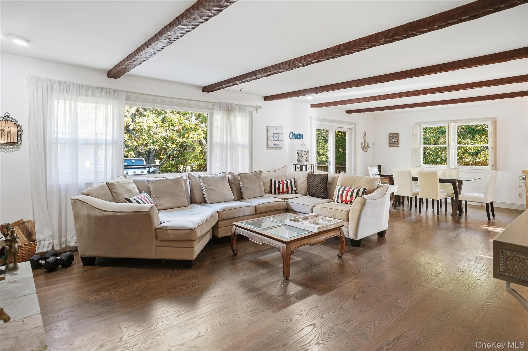 15 Club Drive, Southampton, NY 11968