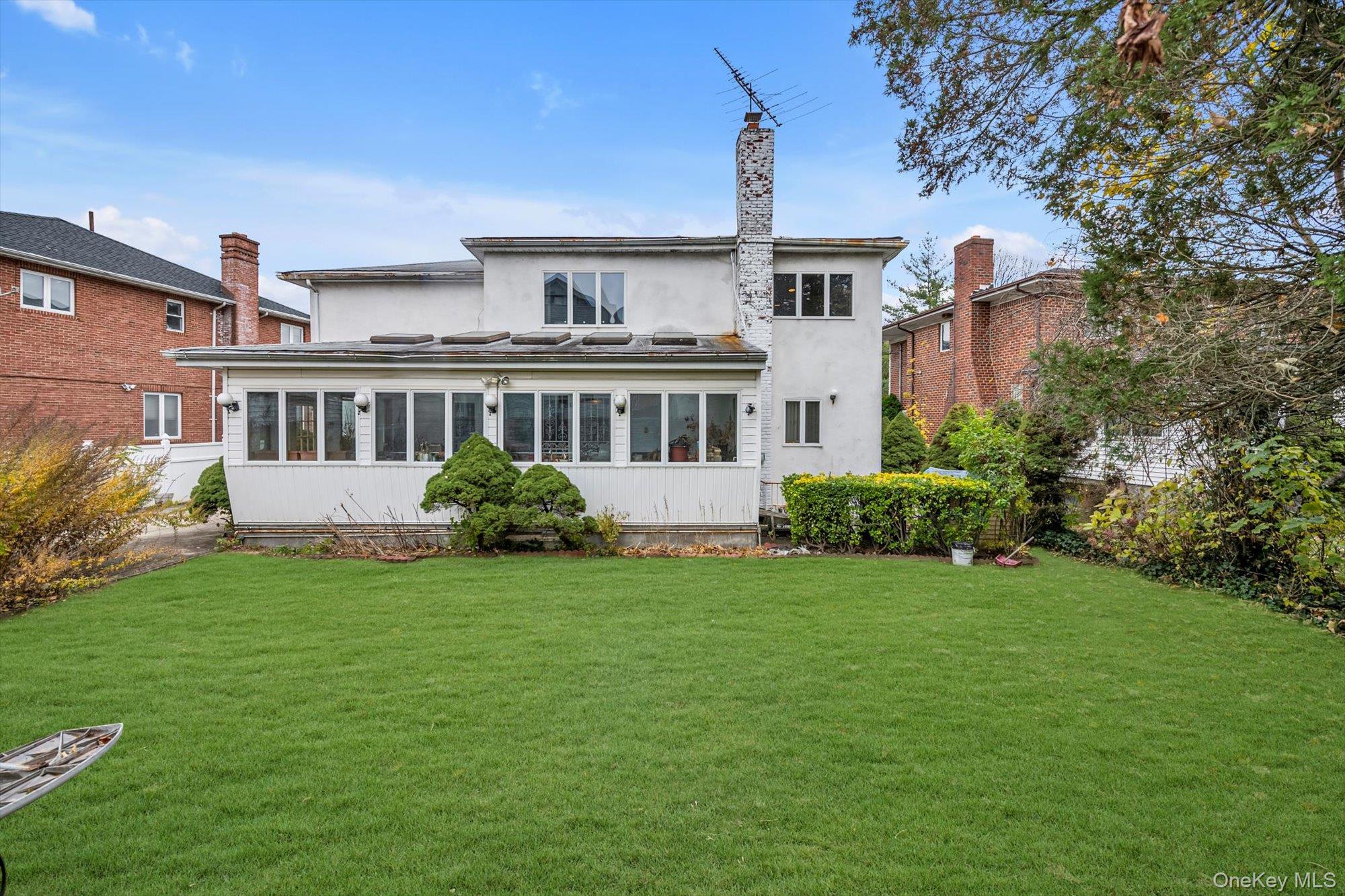 25271 Brattle Avenue, Little Neck, NY 11362