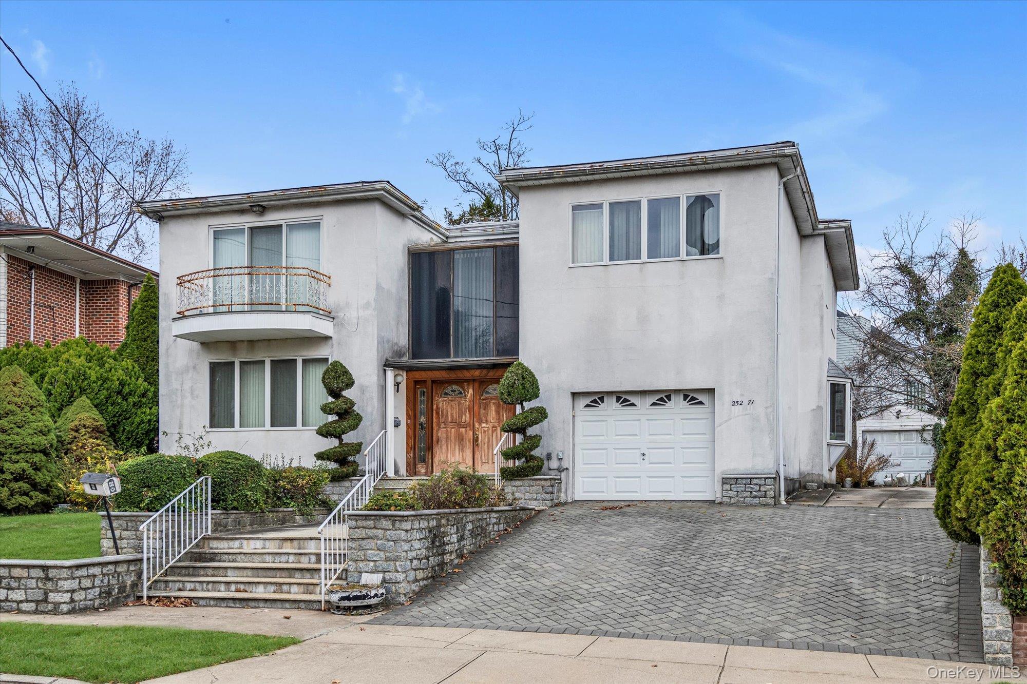 25271 Brattle Avenue, Little Neck, NY 11362