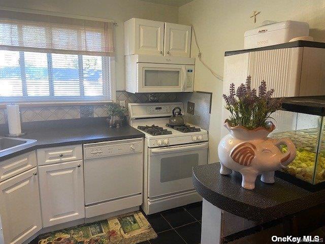 990 Fenwood # 1, Valley Stream, NY 11580