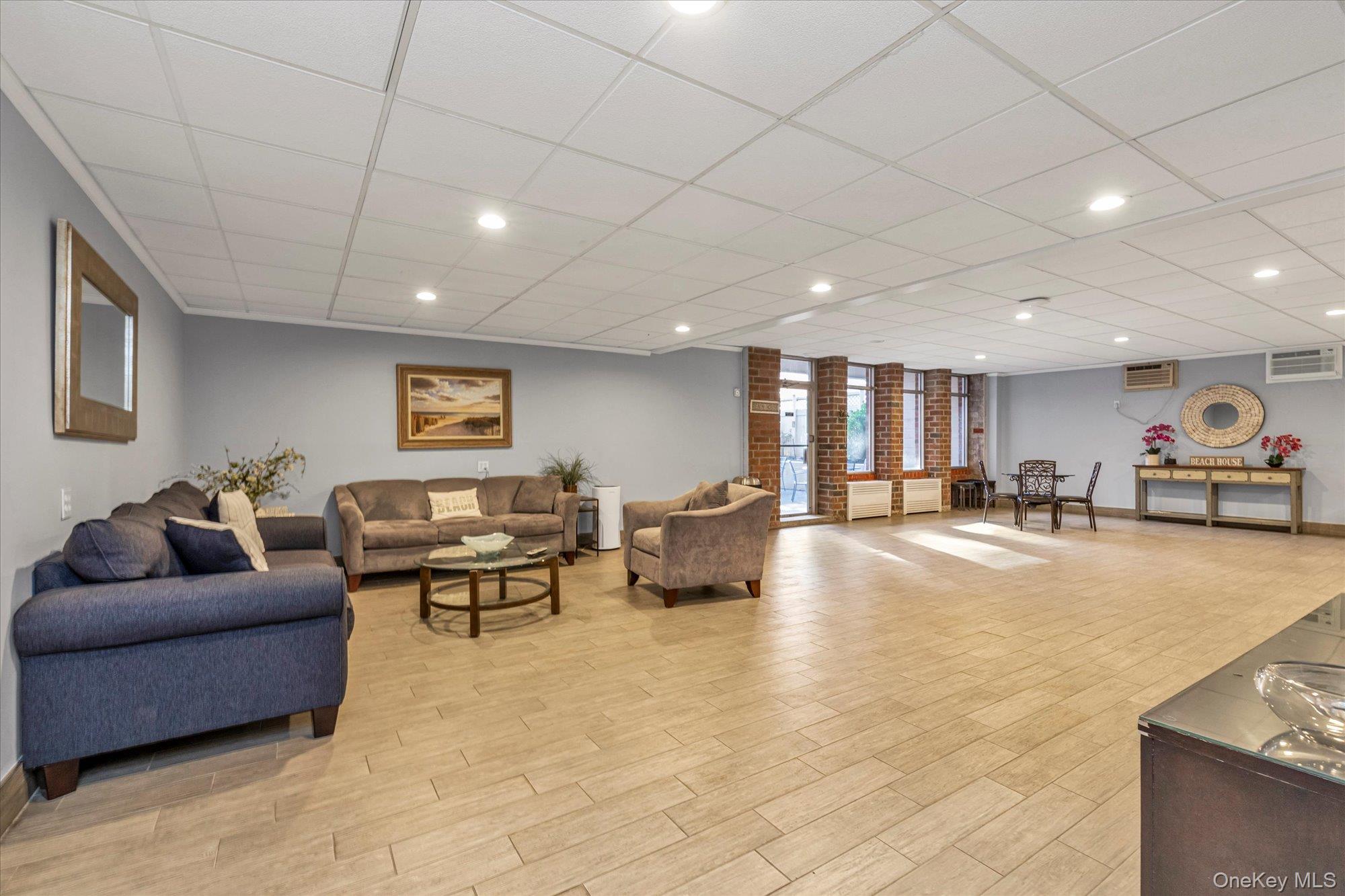 740 Broadway # 1P, Long Beach, NY 11561