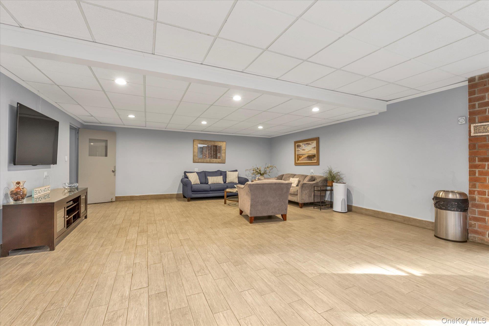 740 Broadway # 1P, Long Beach, NY 11561