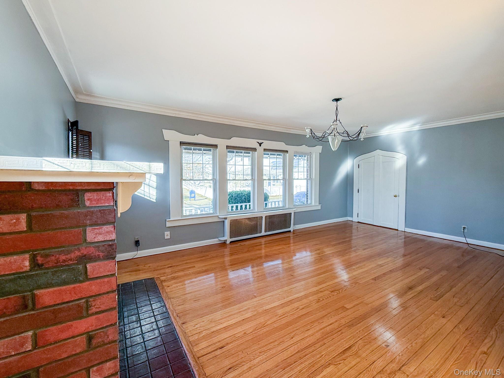 163 Shaw Avenue, Valley Stream, NY 11580