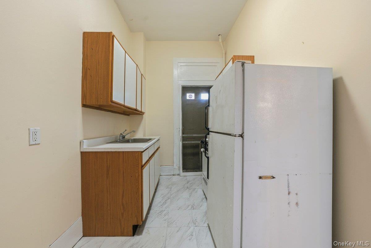 65 East 233rd Street, Bronx, NY 10470