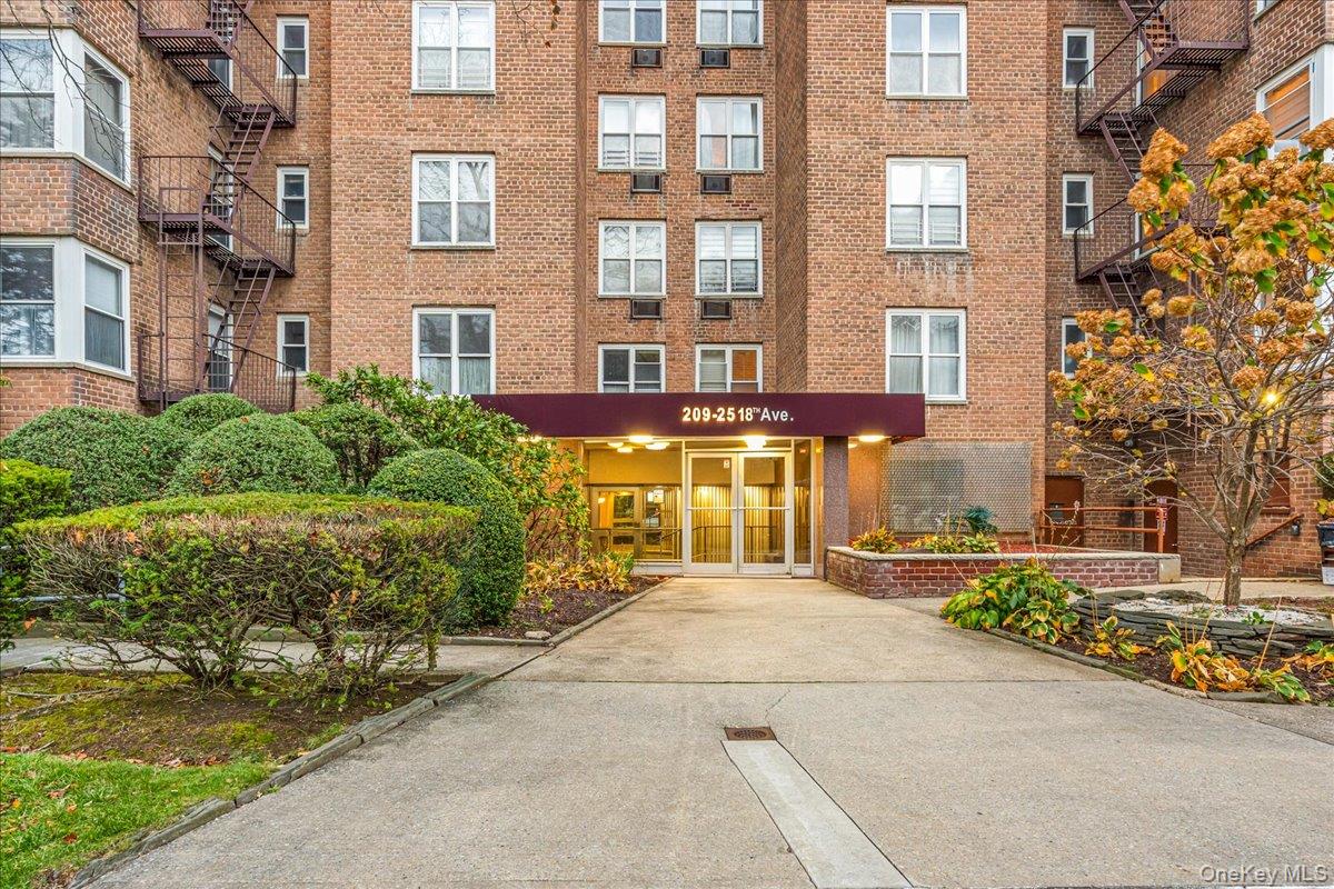 209-25 18th Avenue # 6D, Bayside, NY 11360