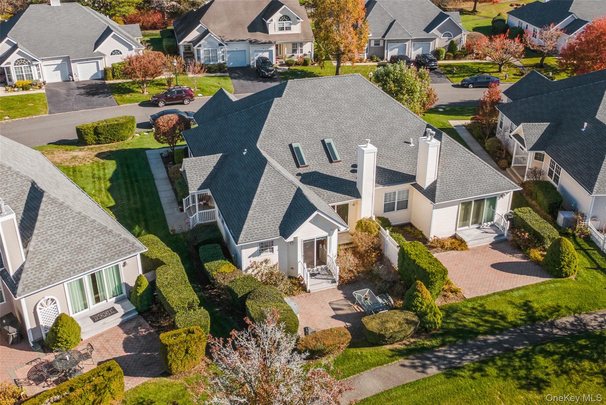 53 Goose Neck Lane, Riverhead, NY 11901